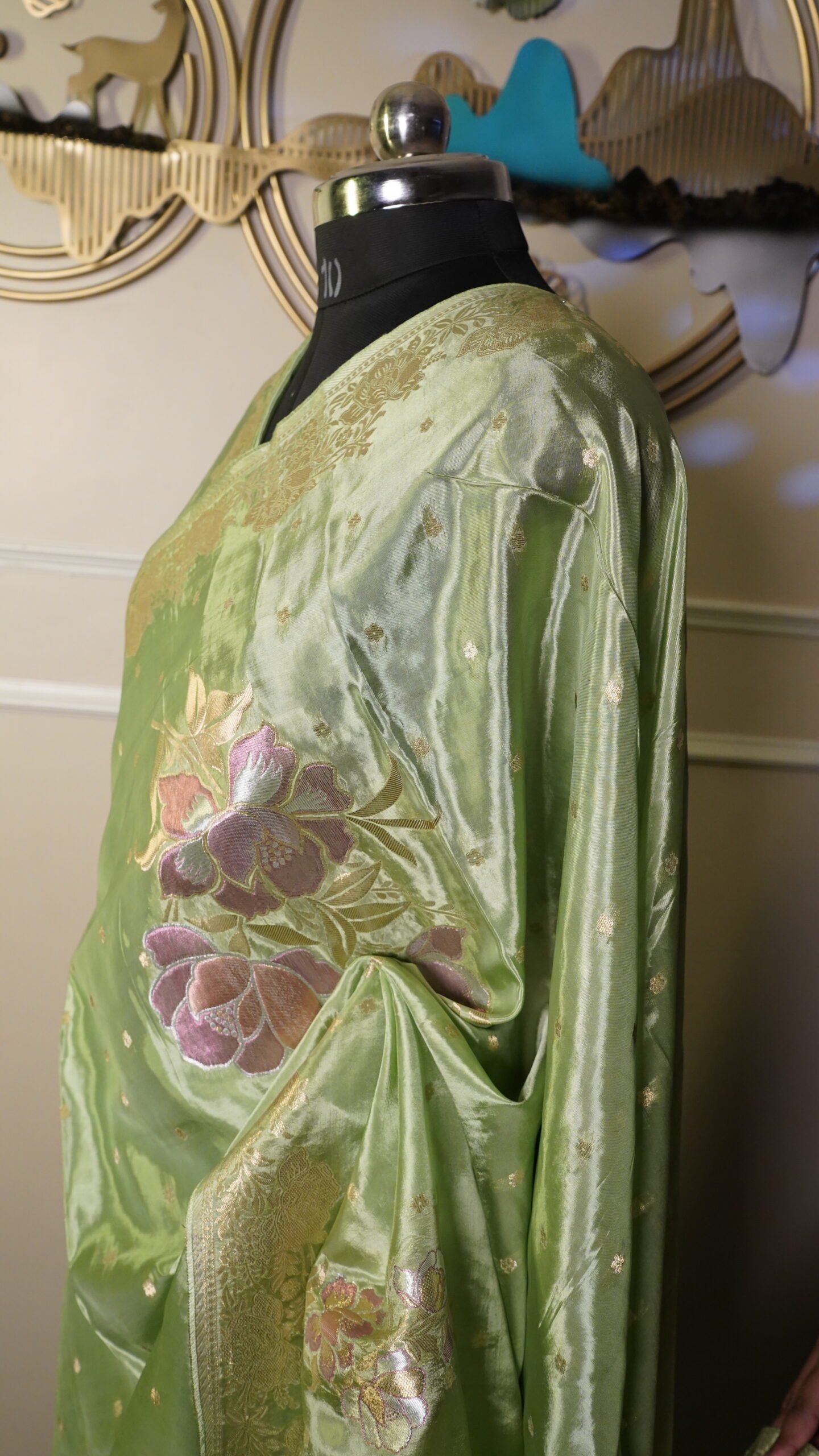 Pastel Green Banarasi Silk Saree with Floral Zari Weaving - Image 6