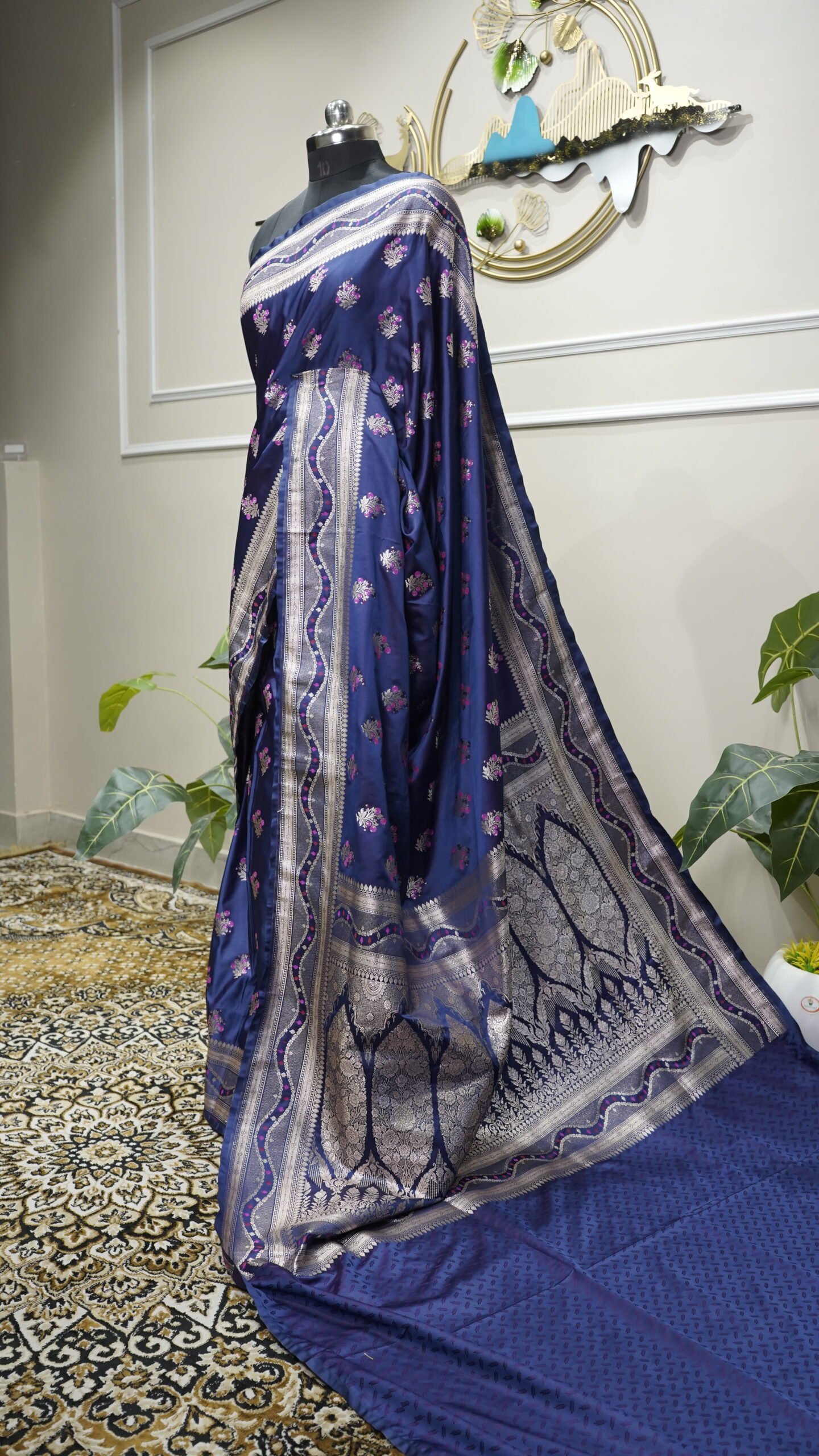 Royal Navy Blue Pure Banarasi Silk Saree with Silver Zari Weaving - Image 6