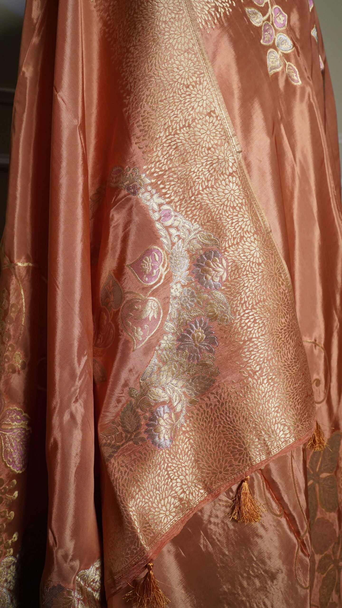 Peach Banarasi Silk Saree with Antique Gold Zari Weaving - Image 6