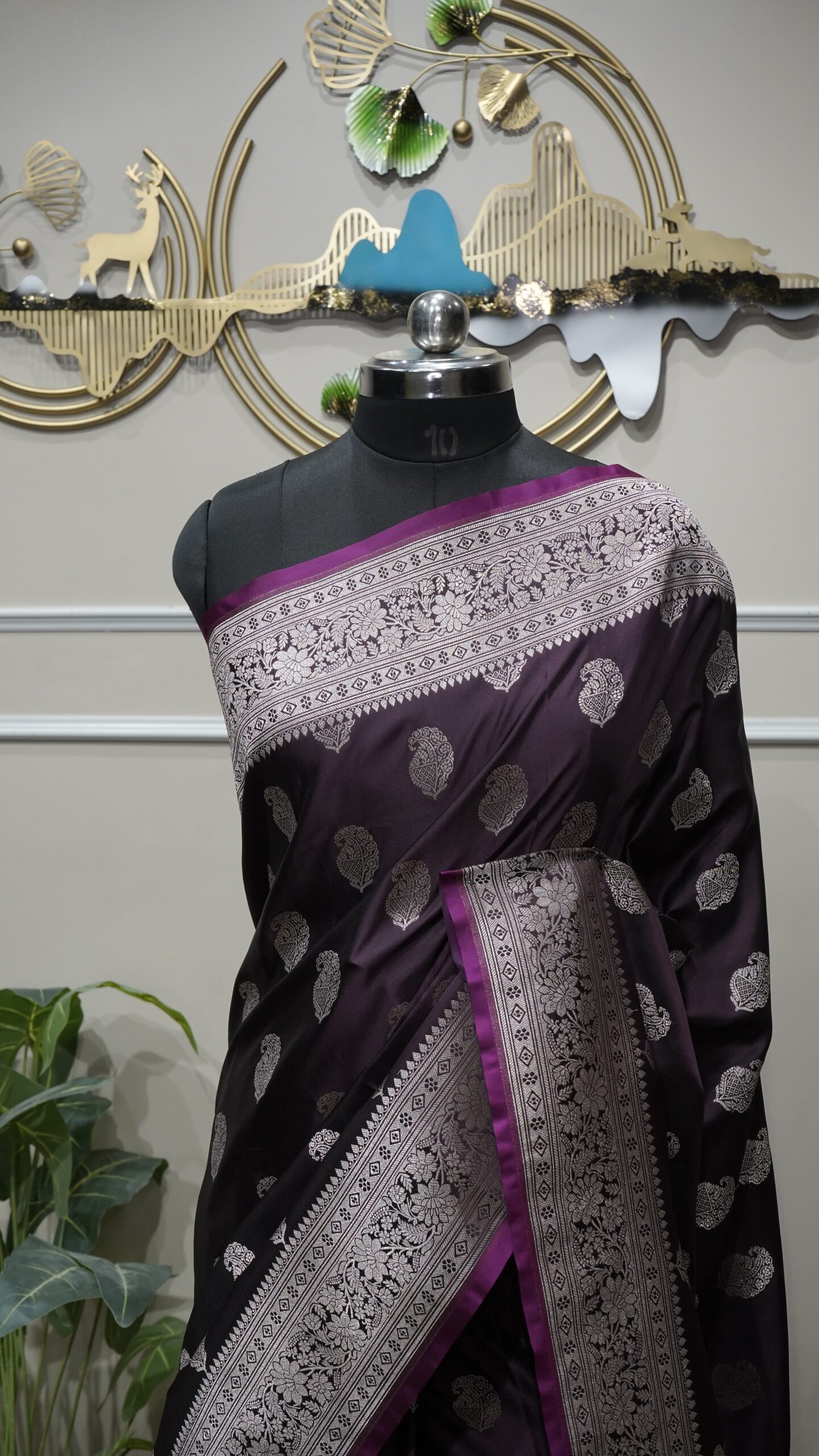 Royal Plum Silver Zari Banarasi Silk Saree - Image 3