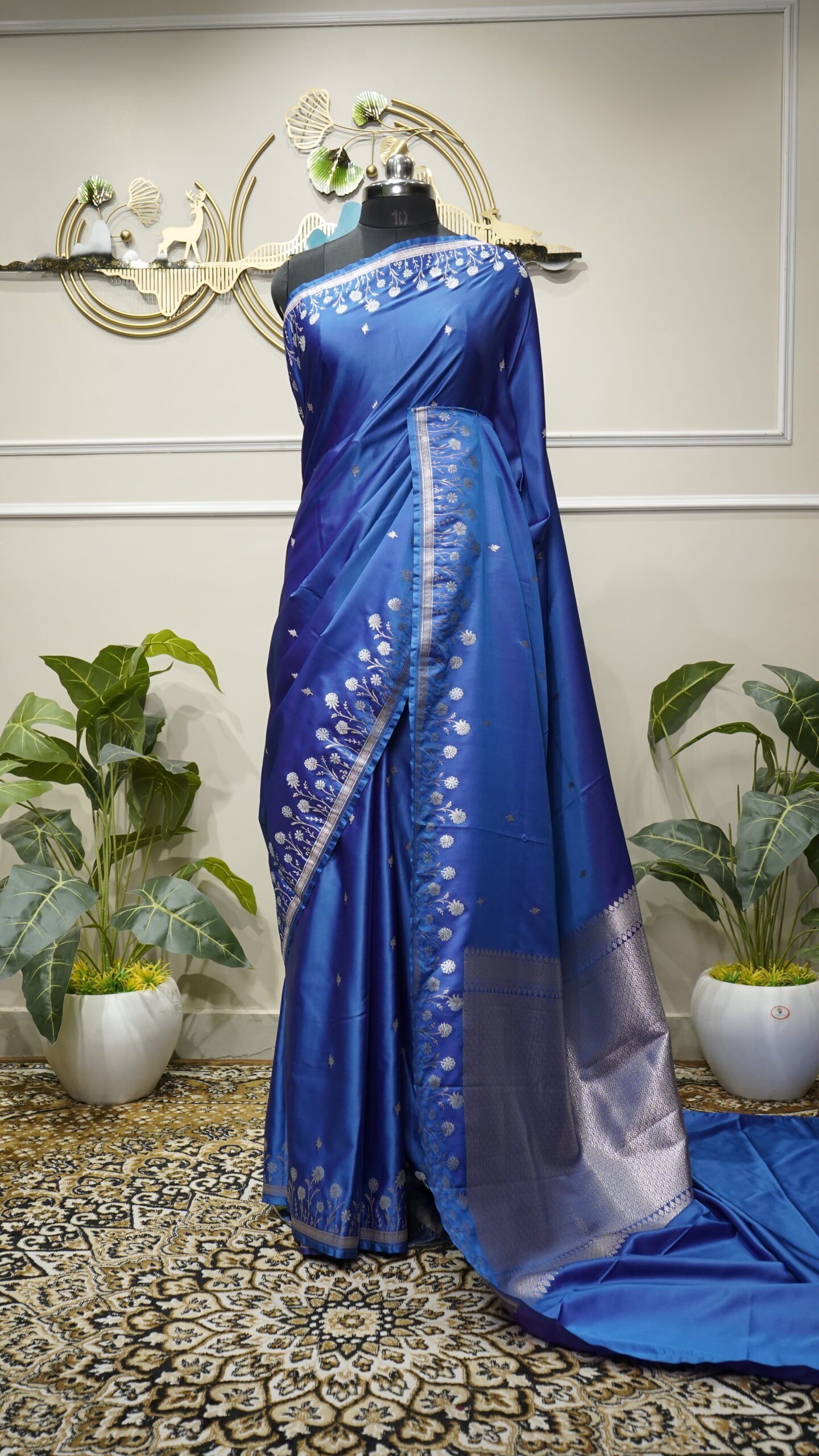 Royal Blue Banarasi Silk Saree with Silver Zari Weaving - Image 2