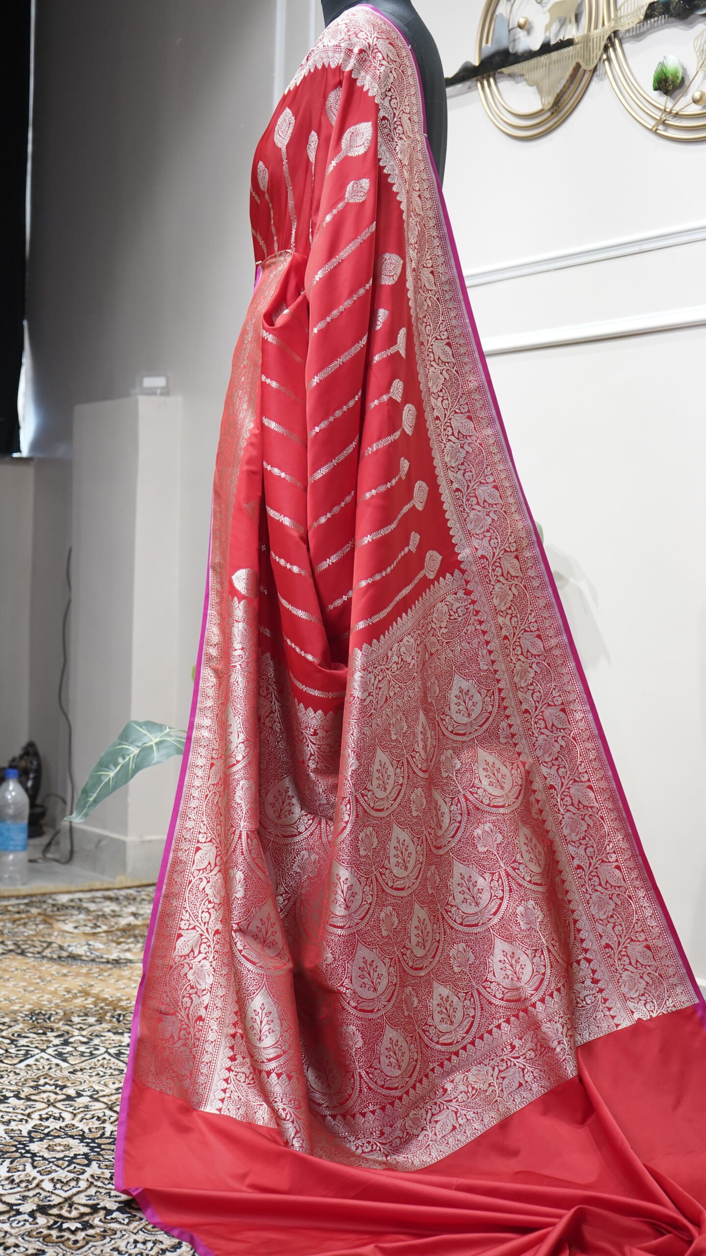 Red Pure Banarasi Silk Saree - Image 7