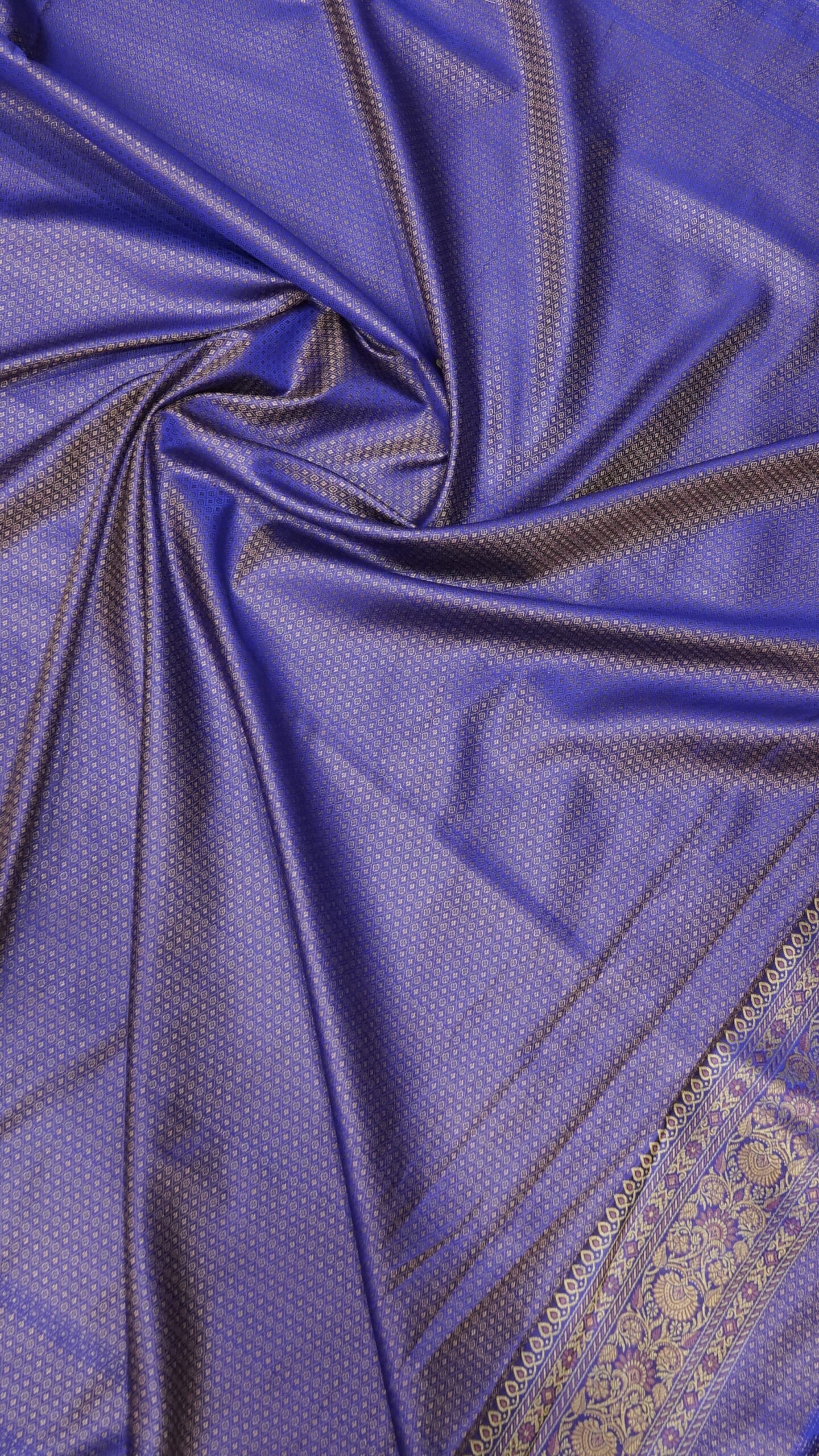 Beige Gold Banarasi Silk Saree with Royal Blue Zari Border - Image 7