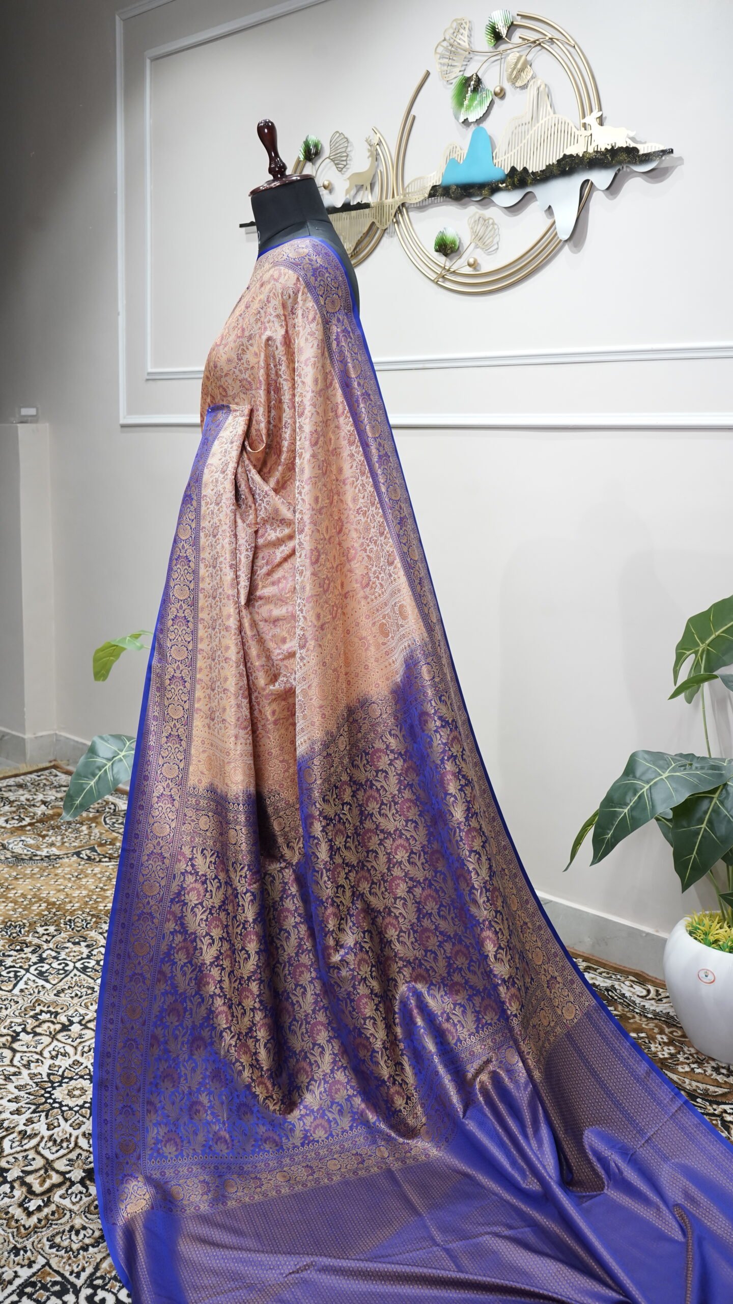 Beige Gold Banarasi Silk Saree with Royal Blue Zari Border - Image 6
