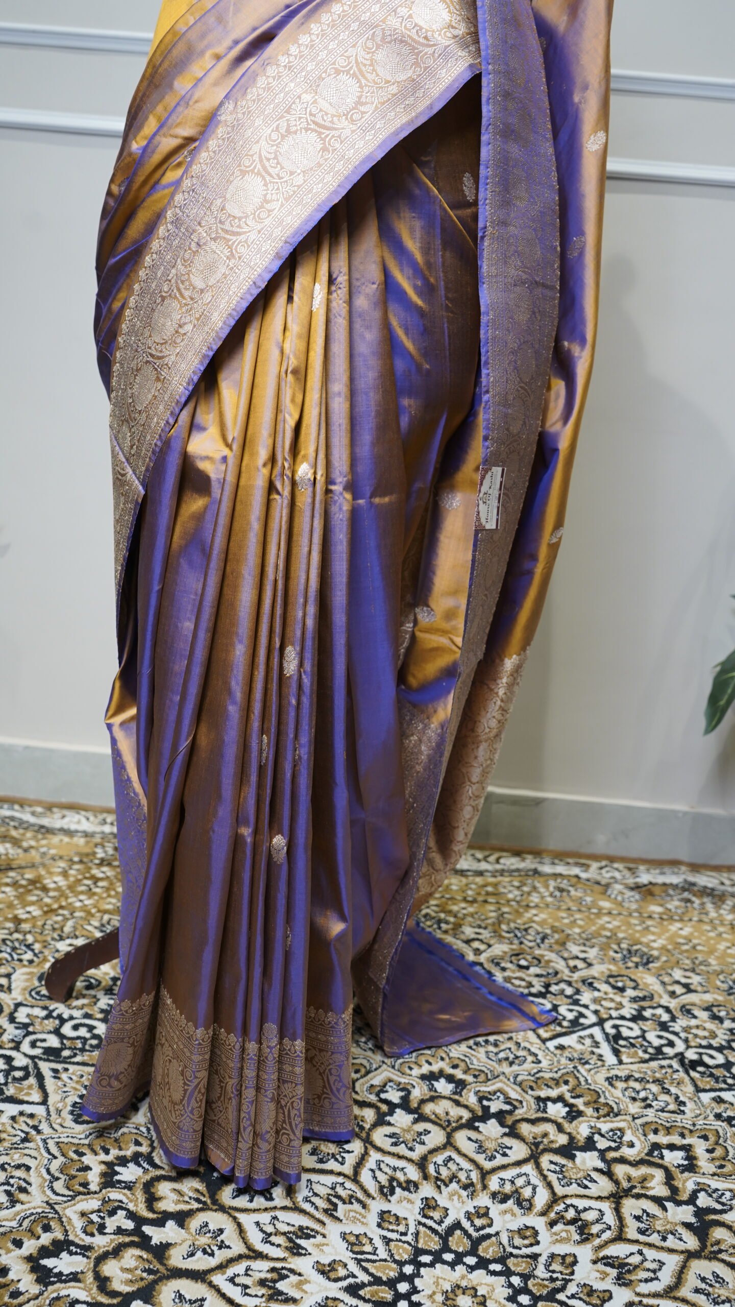 Royal Violet Banarasi Silk Saree with Gold Zari Border - Image 5