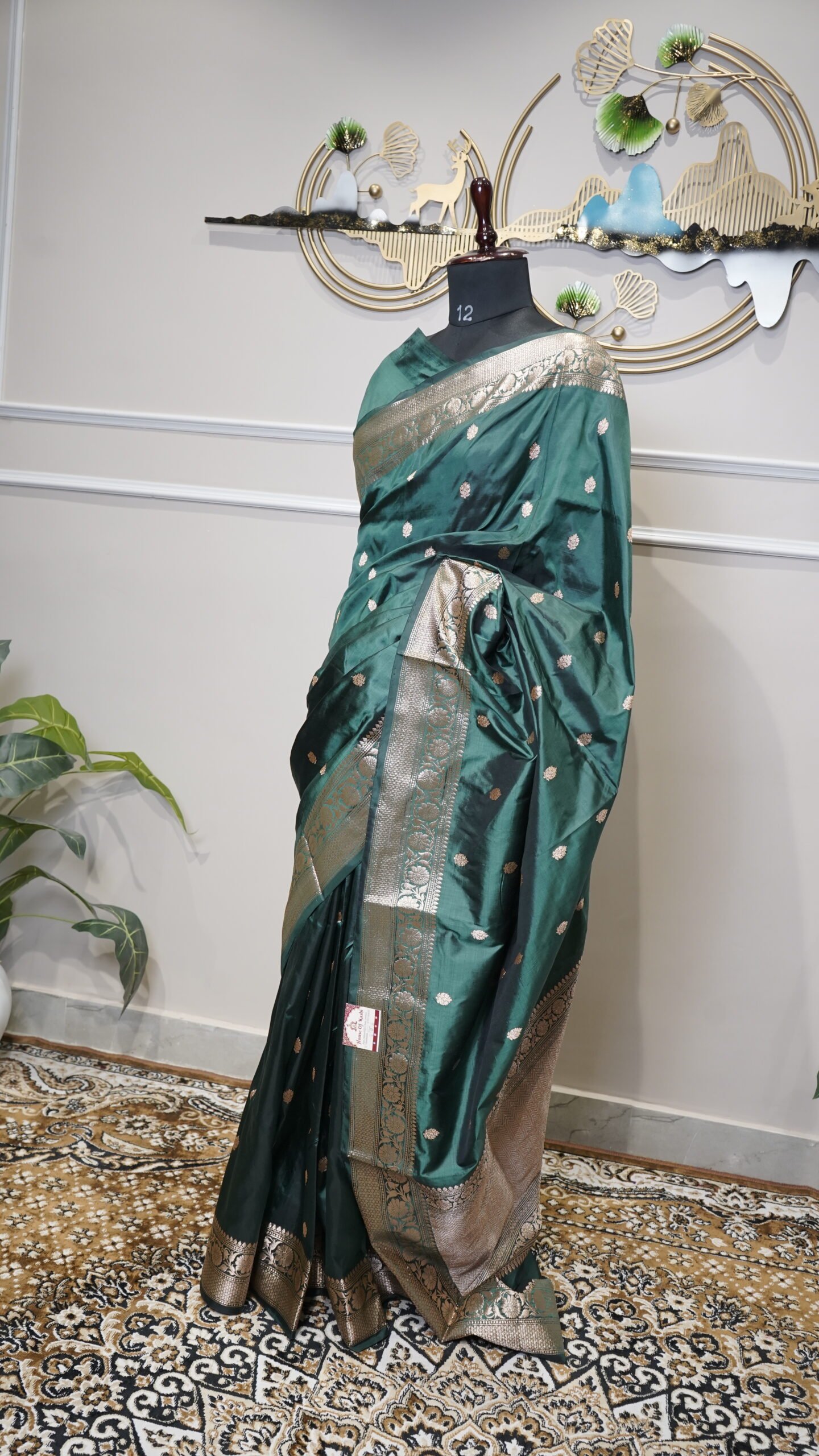 Emerald Green Banarasi Silk Saree with Silver Zari Border - Image 4