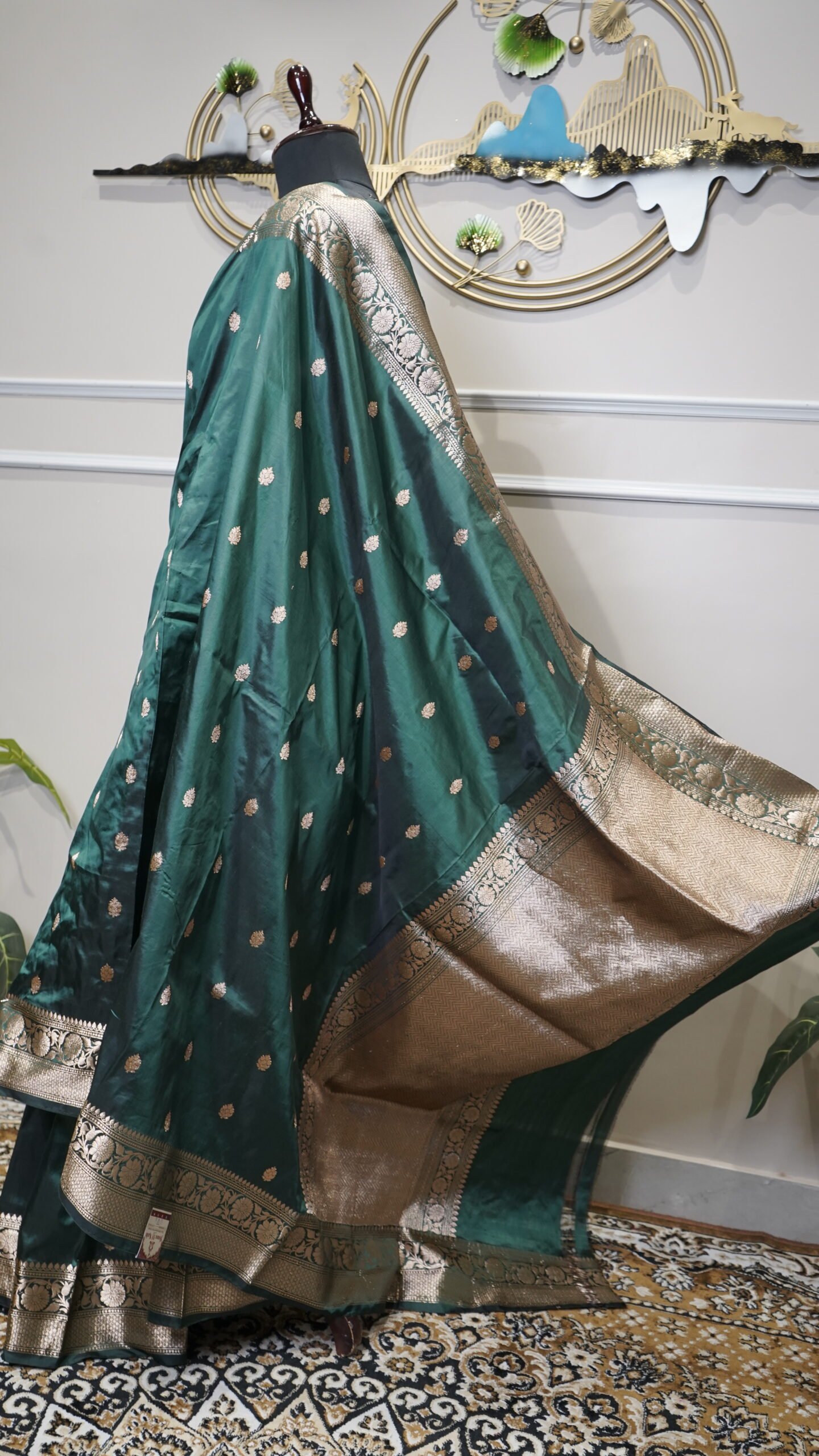 Emerald Green Banarasi Silk Saree with Silver Zari Border - Image 5