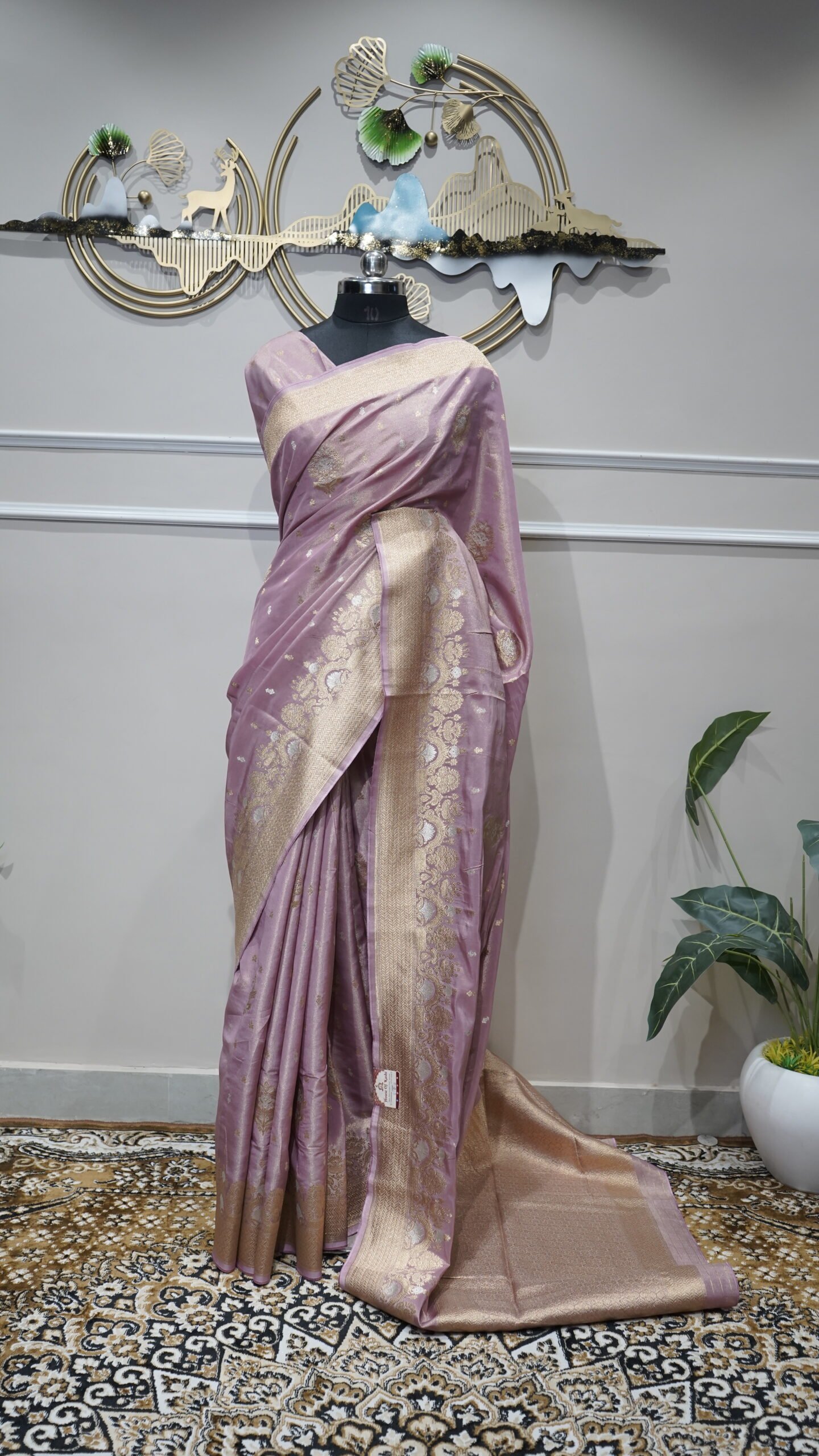 Light Lavender Pure Banarasi Silk Saree with Rich Gold Zari Weaving - Image 2