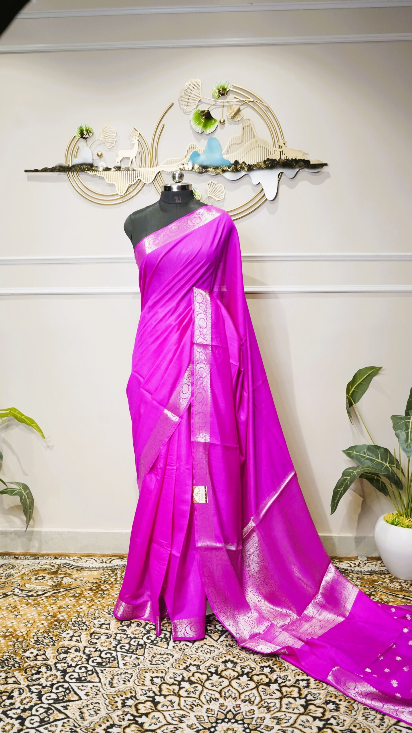 Royal Fuchsia Pink Pure Banarasi Silk Saree - Image 2