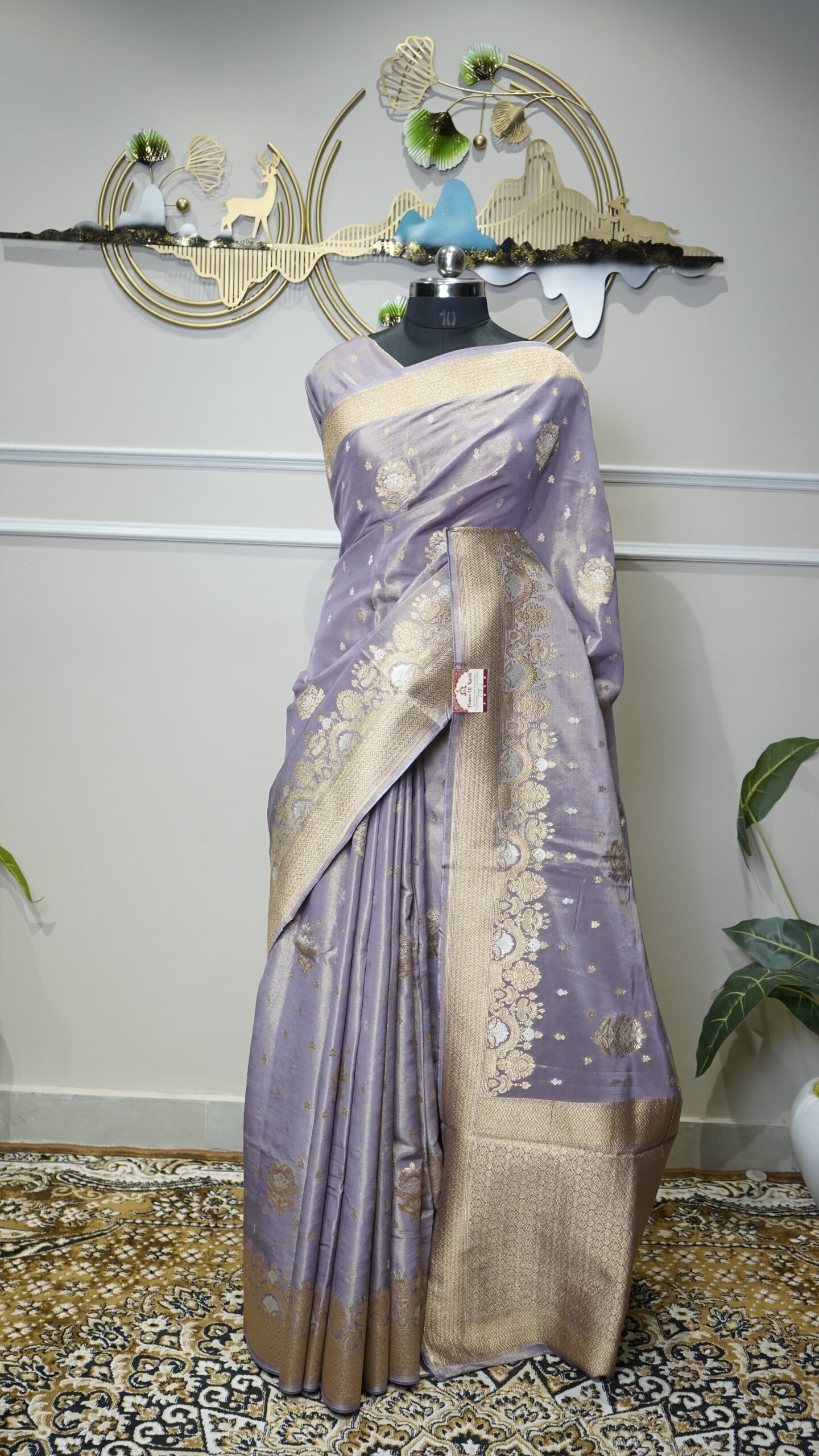 Lavender Mist Banarasi Silk Saree with Gold Zari Border - Image 2