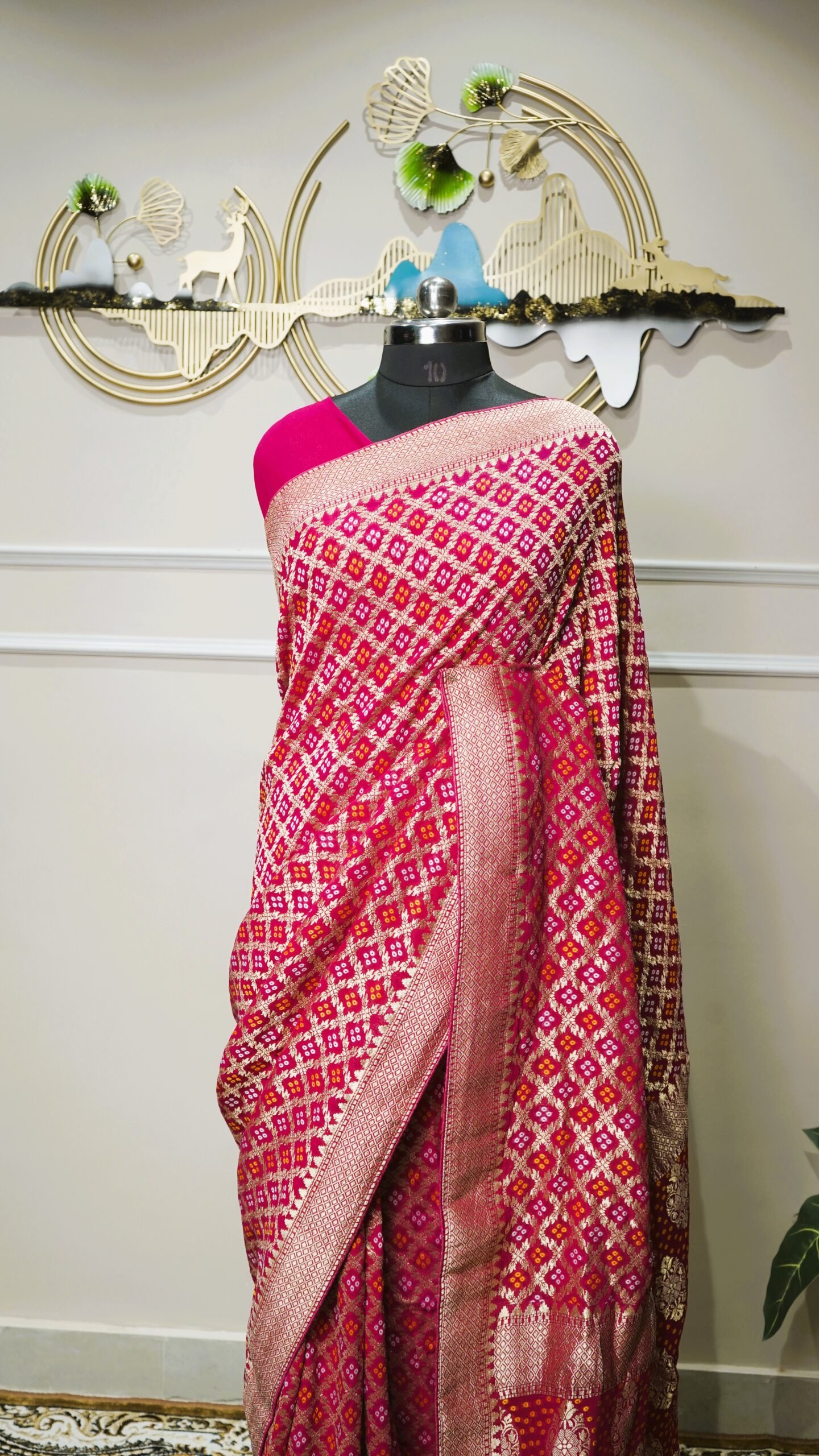 Rani Pink Bandhani Banarasi Silk Saree - Image 5