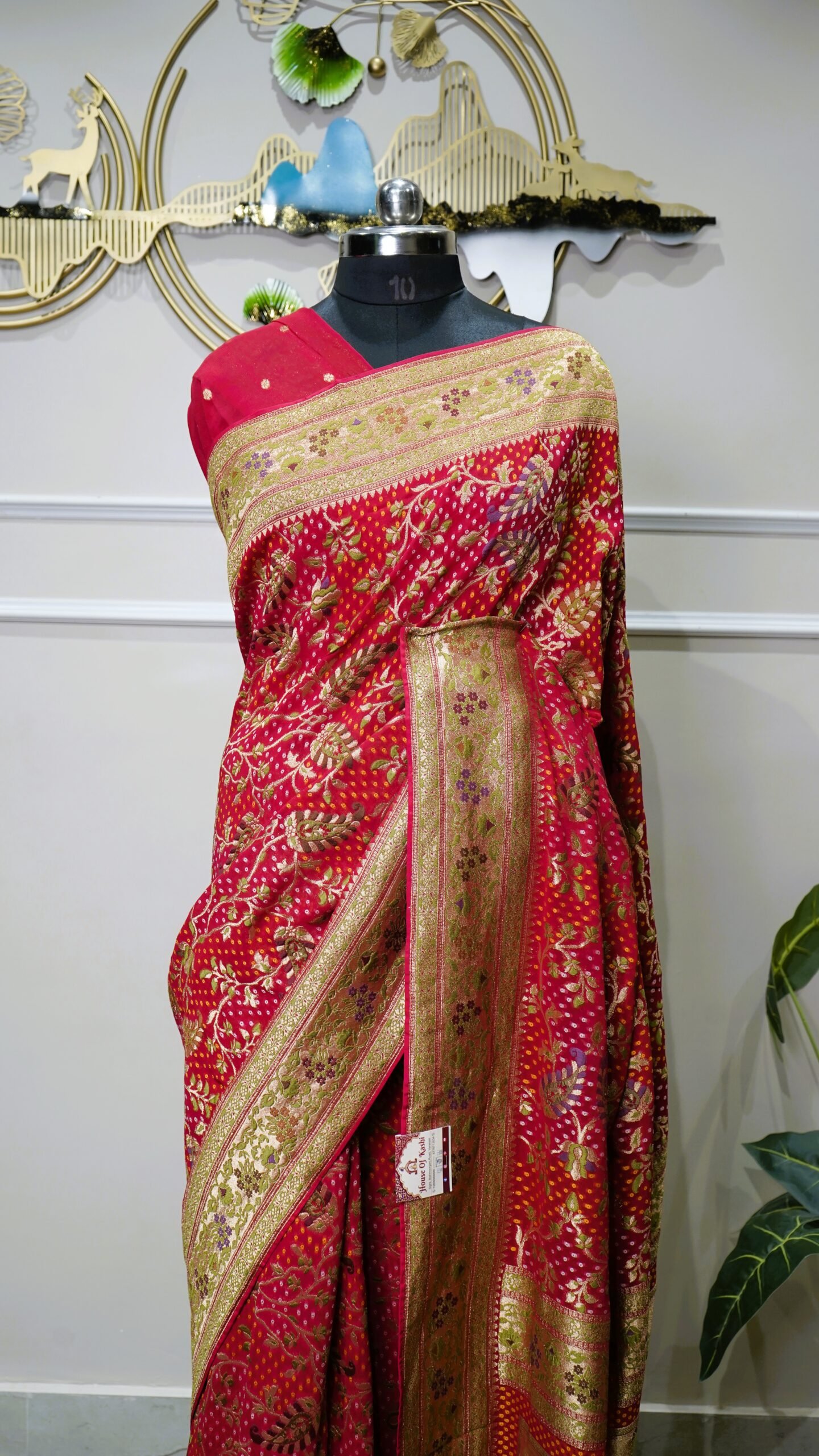 Rani Pink Meenakari Bandhani Banarasi Saree - Image 4