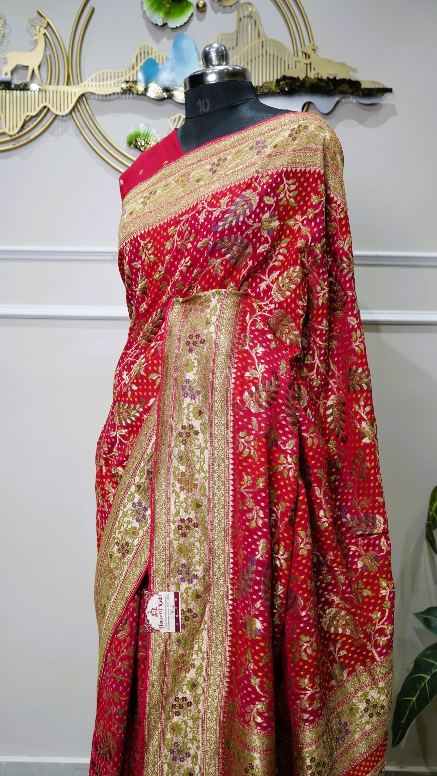 Rani Pink Meenakari Bandhani Banarasi Saree - Image 6