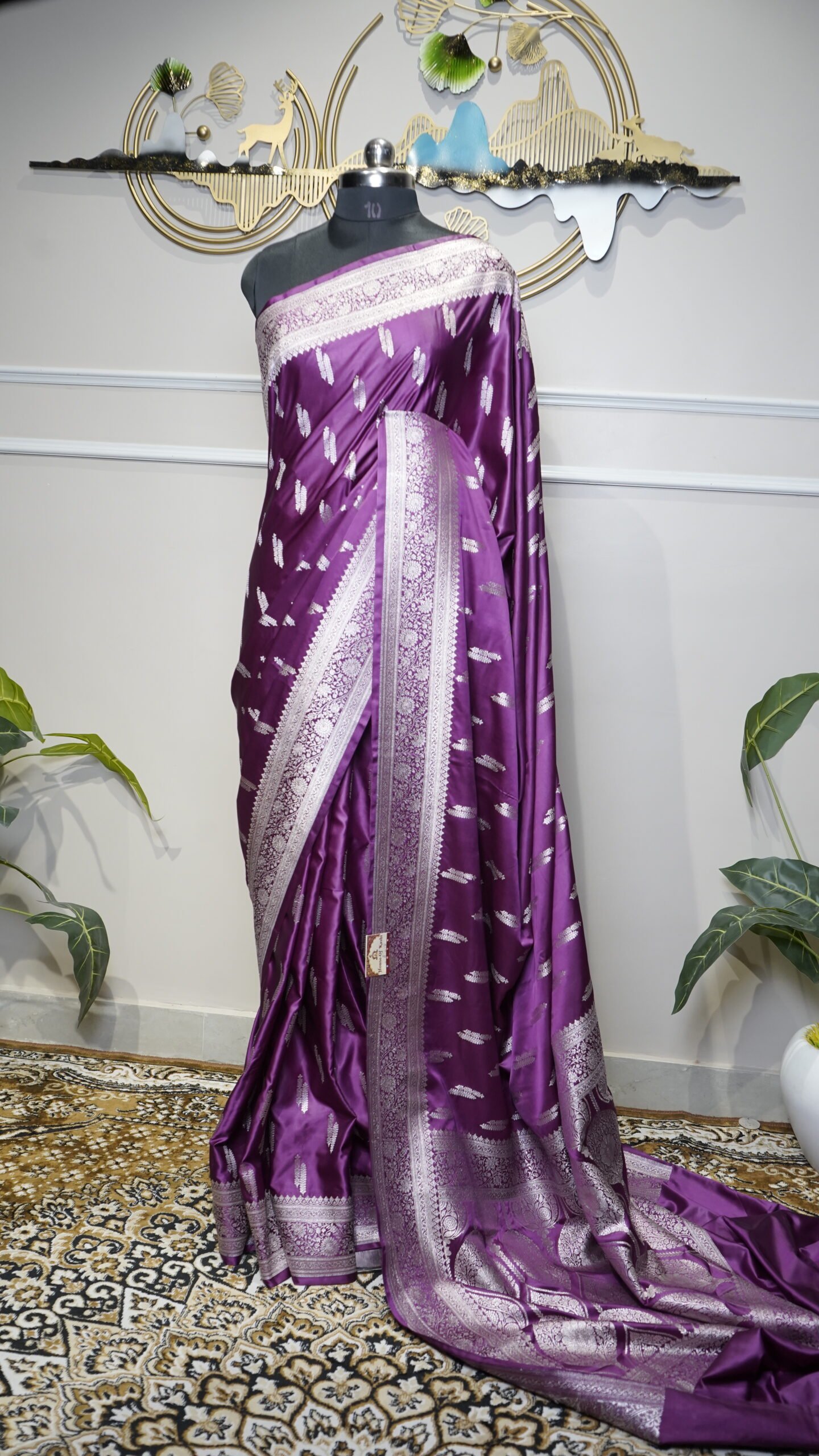 Royal Amethyst Purple Banarasi Saree - Image 2