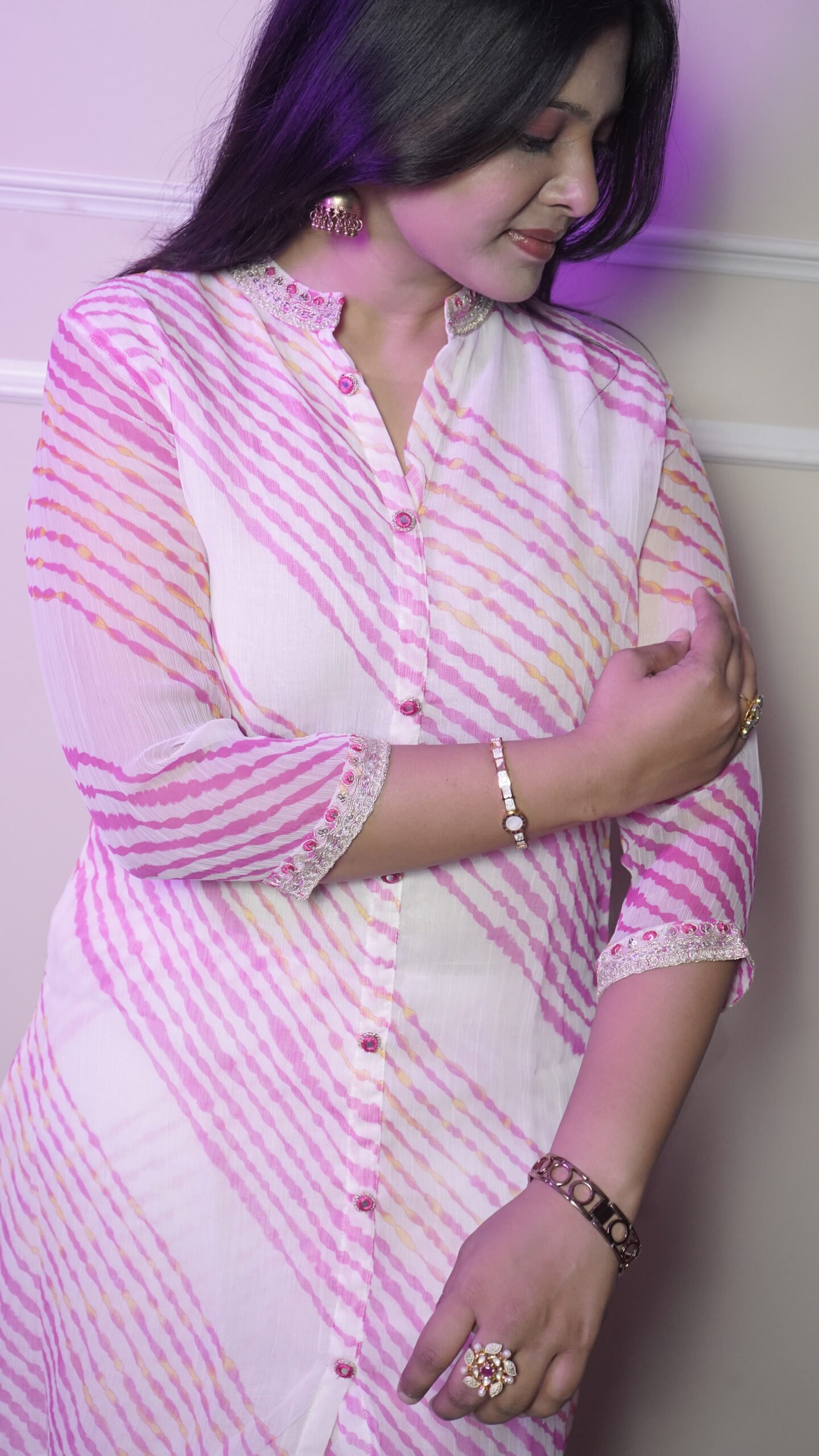 White & Pink Leheriya Printed Co-Ord SetWhite & Pink Leheriya Printed Co-Ord Set - Image 2