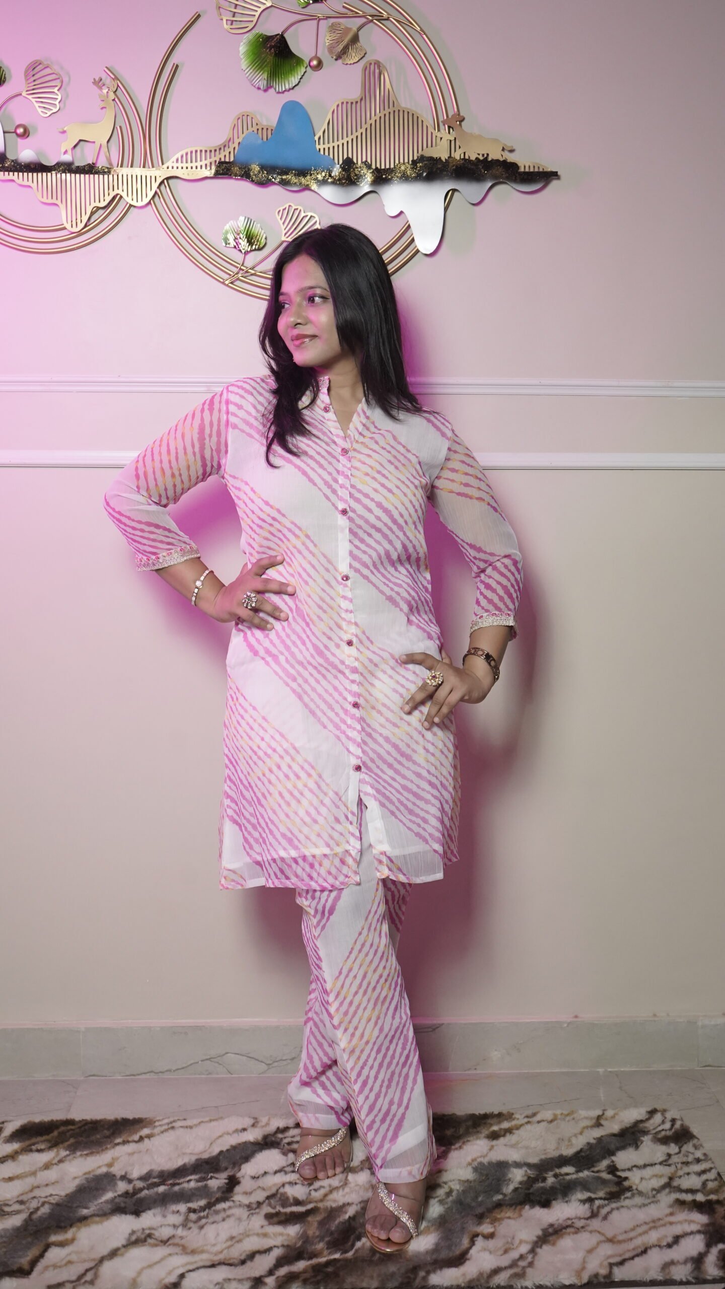White & Pink Leheriya Printed Co-Ord SetWhite & Pink Leheriya Printed Co-Ord Set - Image 7