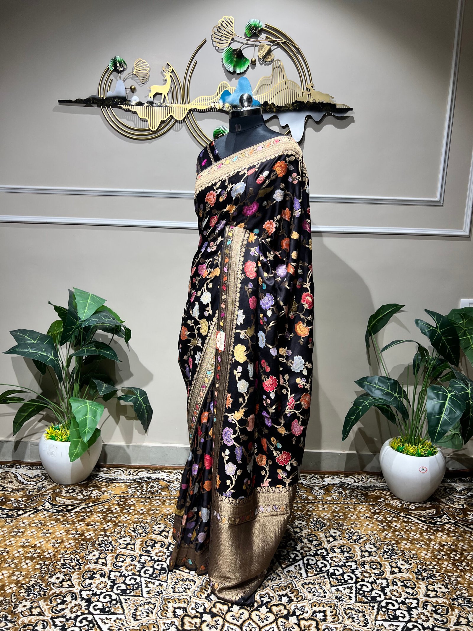 Black Floral Pashmina Saree with Multicolor Digital Print & Elegant Zari Border - Image 3
