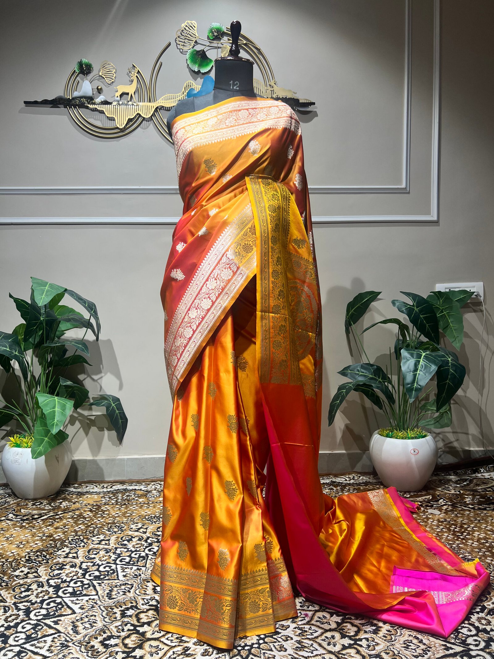 Pure Mushroo Silk Banarasi Saree - Image 5