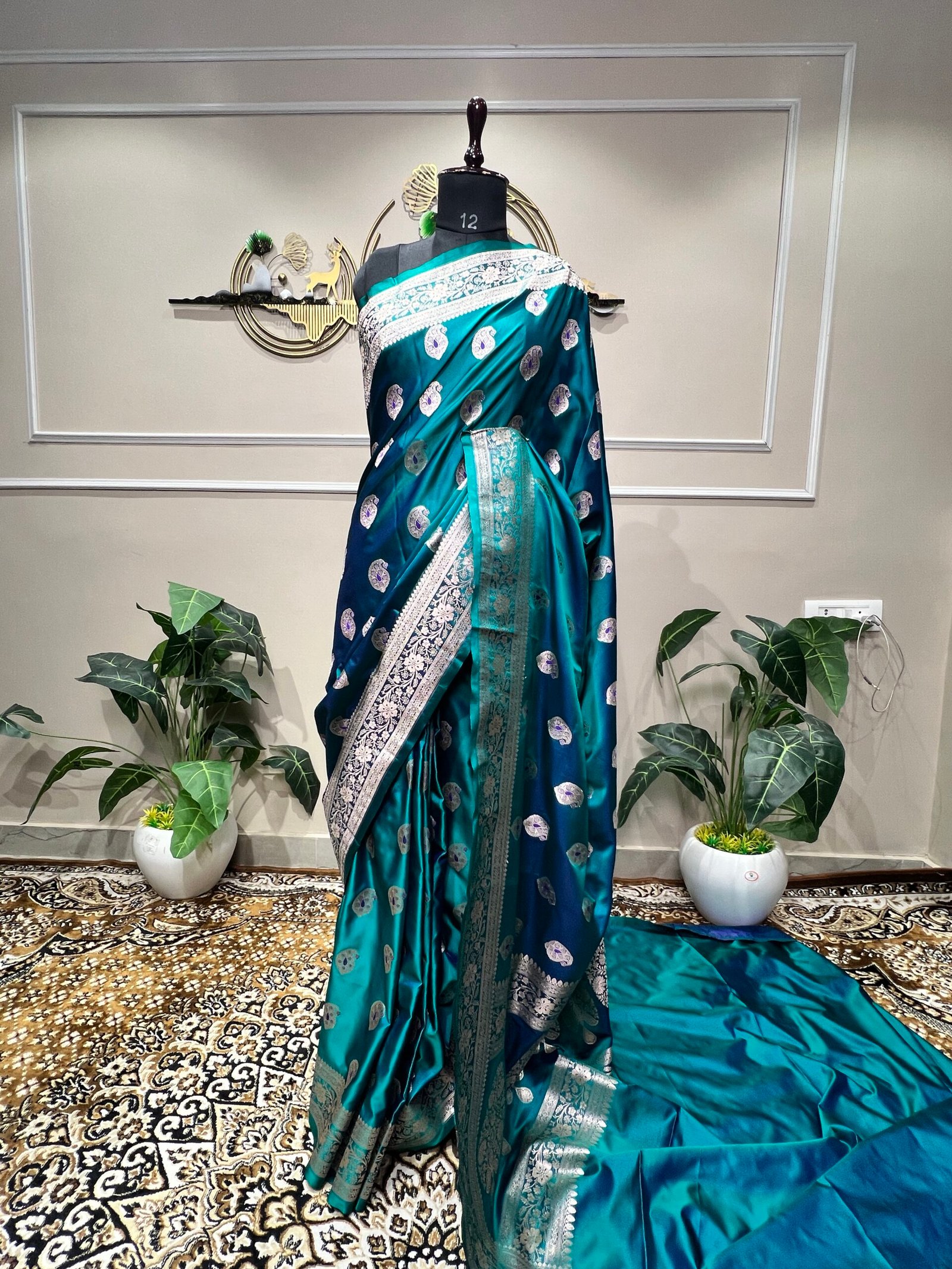 Pure Mushroo Silk Banarasi Saree – Peacock Blue & Teal Green - Image 2