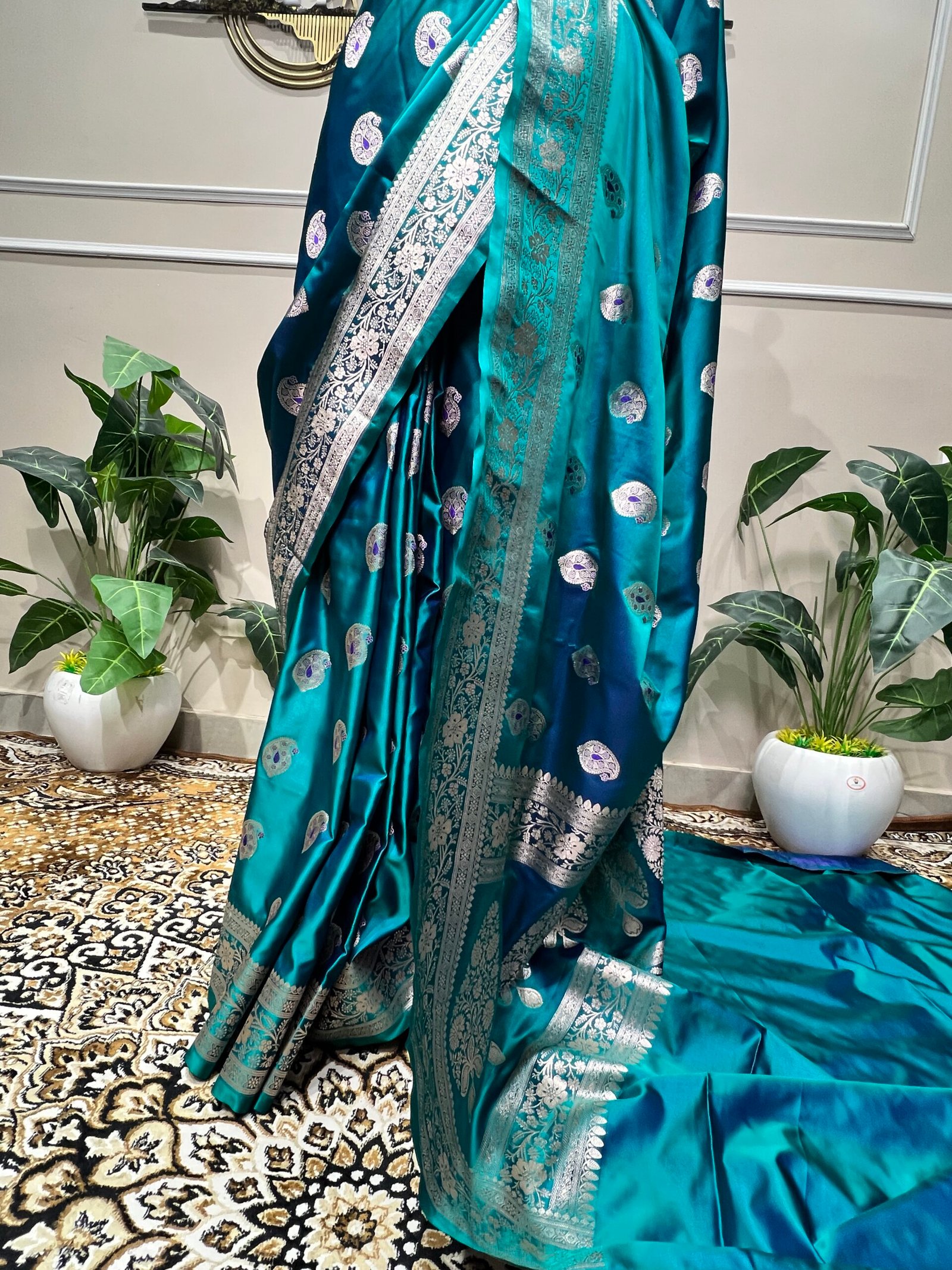 Pure Mushroo Silk Banarasi Saree – Peacock Blue & Teal Green - Image 3