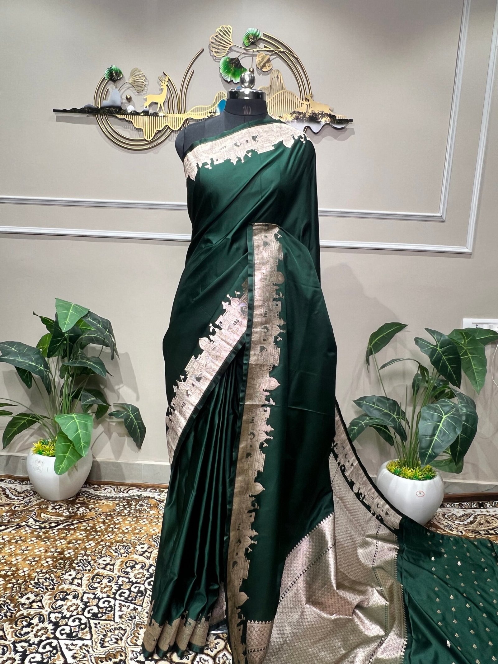Pure Mushroo Silk Forest Green Saree with Silver Heritage Border - Image 3