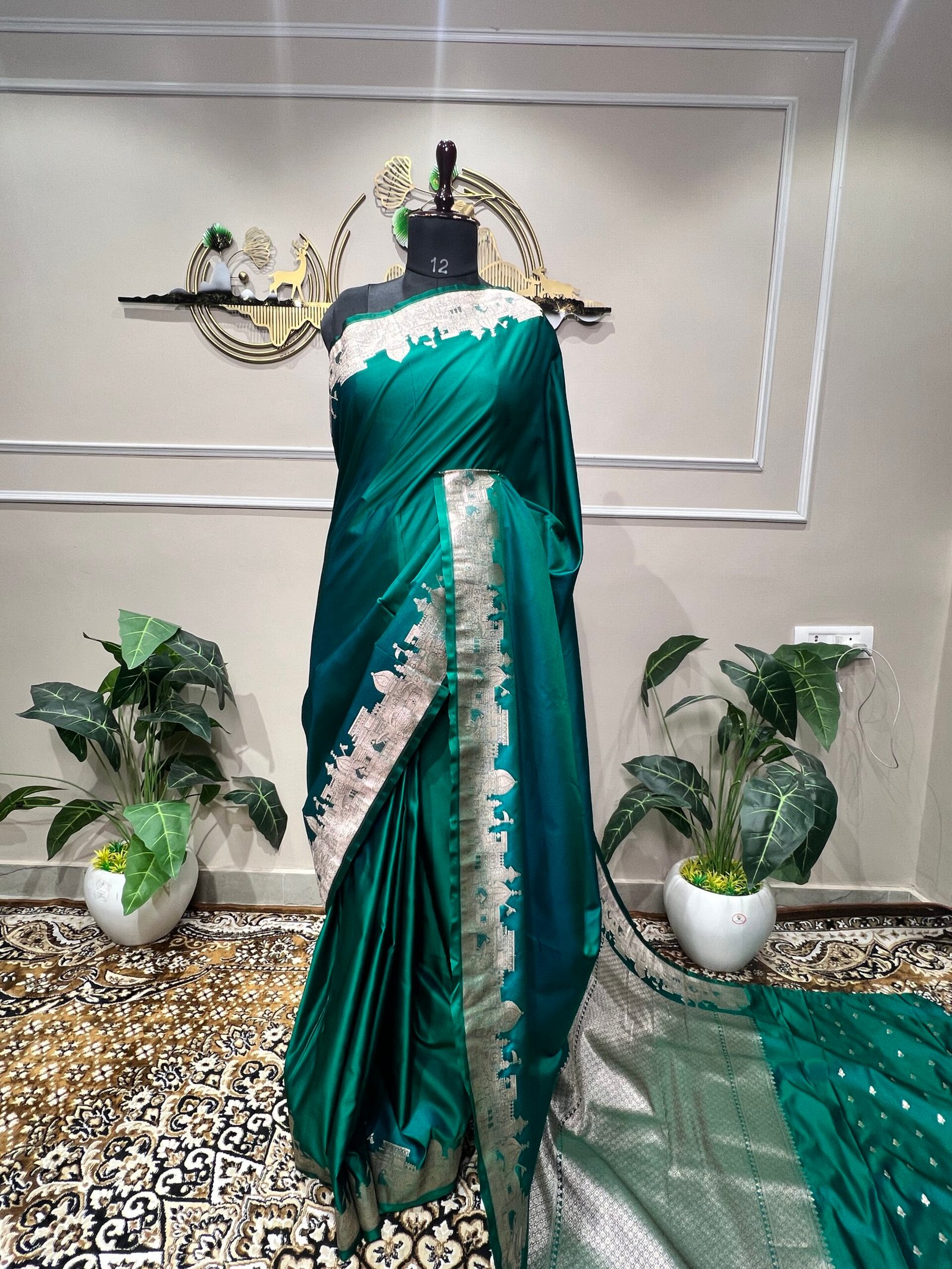 Pure Mushroo Silk Emerald Green Saree with Silver Heritage Border - Image 3