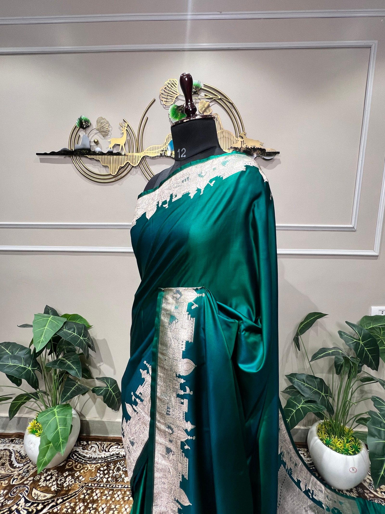 Pure Mushroo Silk Emerald Green Saree with Silver Heritage Border - Image 5