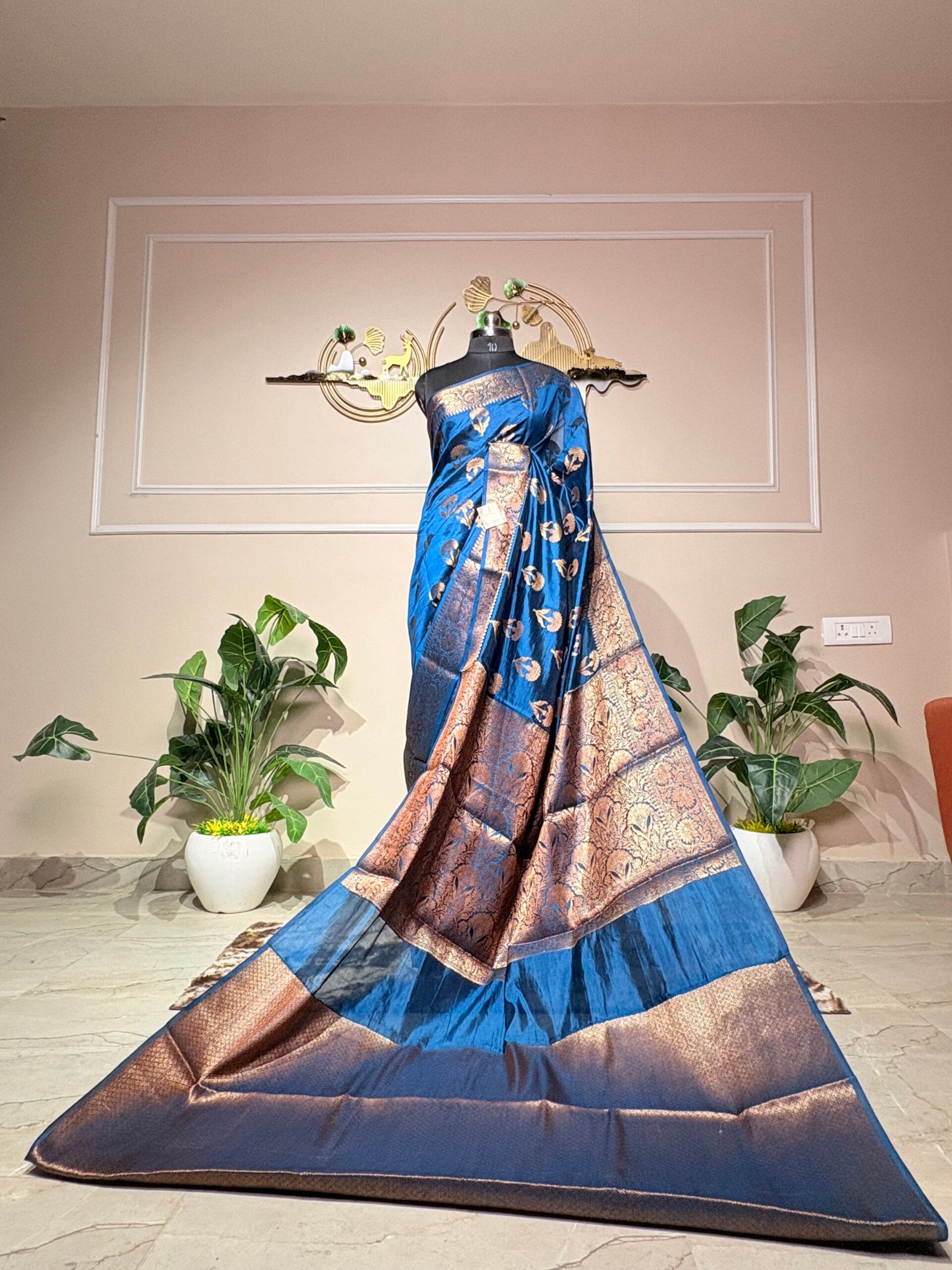 Royal Blue Banarasi Silk Saree - Image 5
