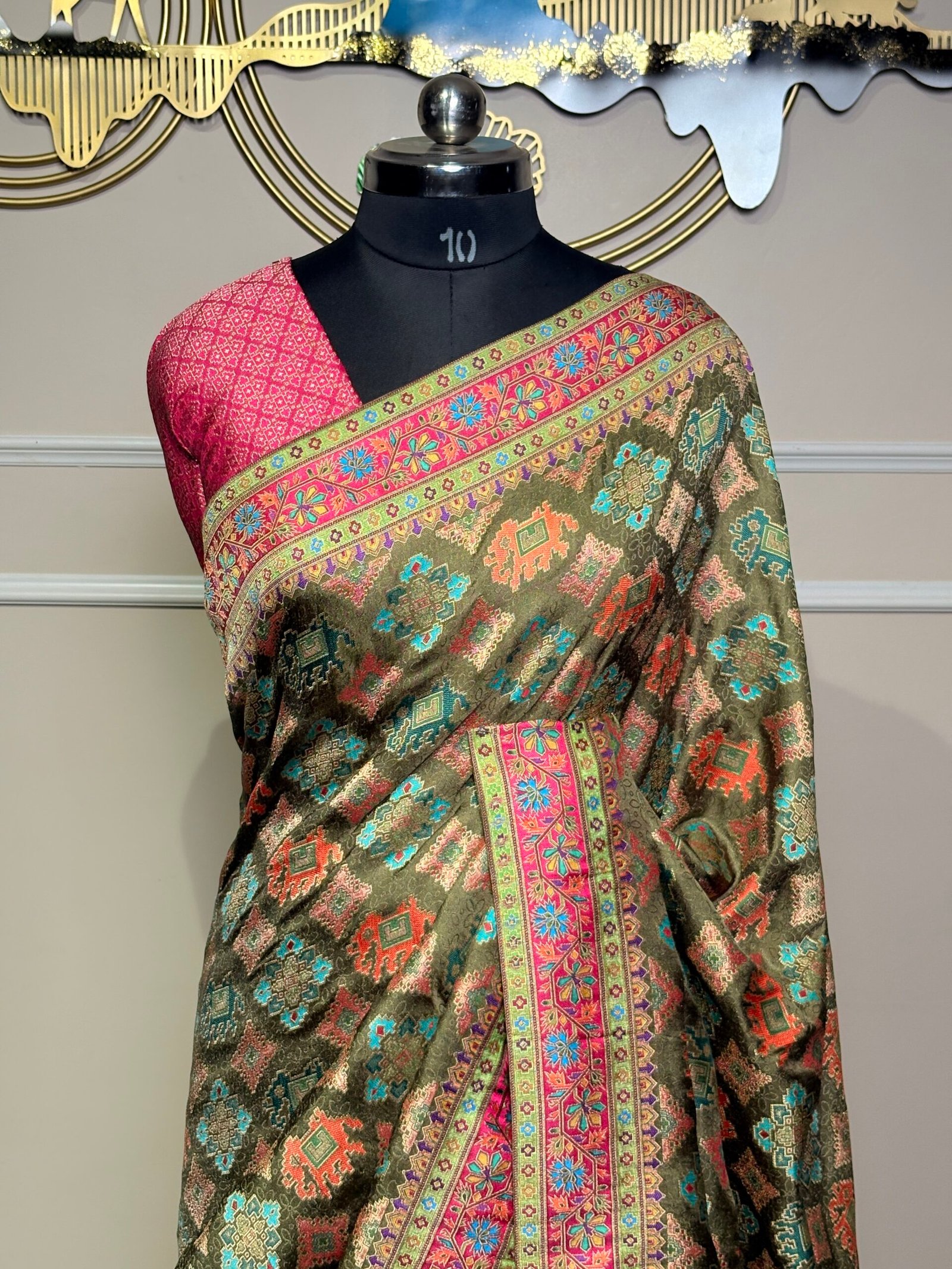 Green Color Floral Pashmina Saree - Image 3