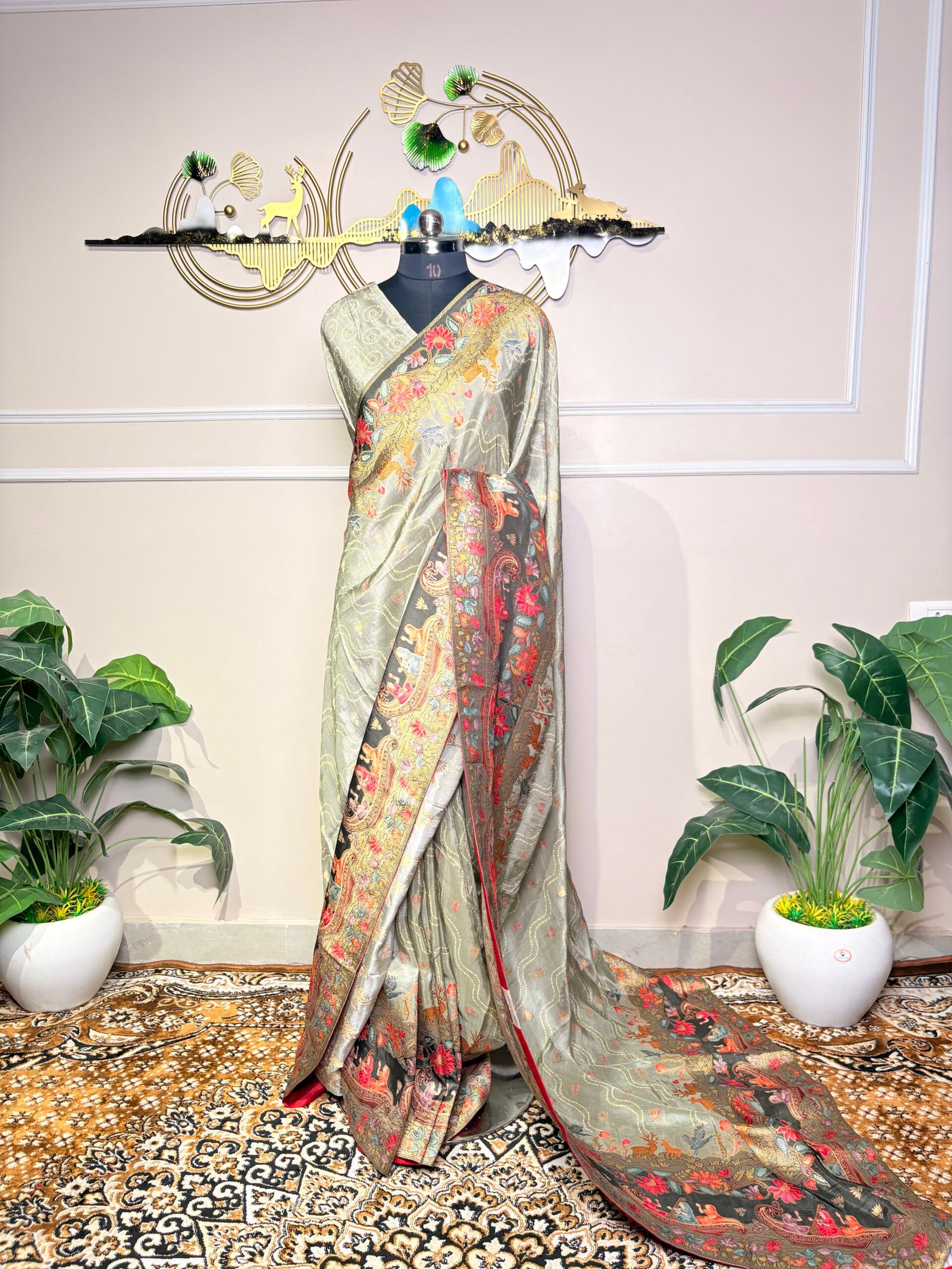 Premium Grey Pashmina Silk Saree with Floral & Paisley Woven Design - Image 2