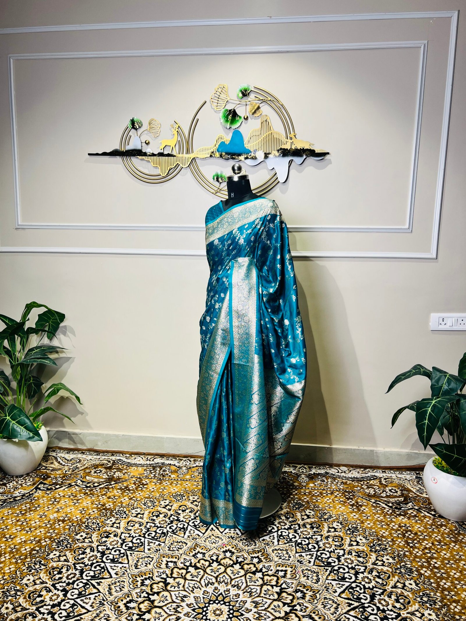 Sky Blue Banarasi Saree with Rich Woven Dupatta - Image 4