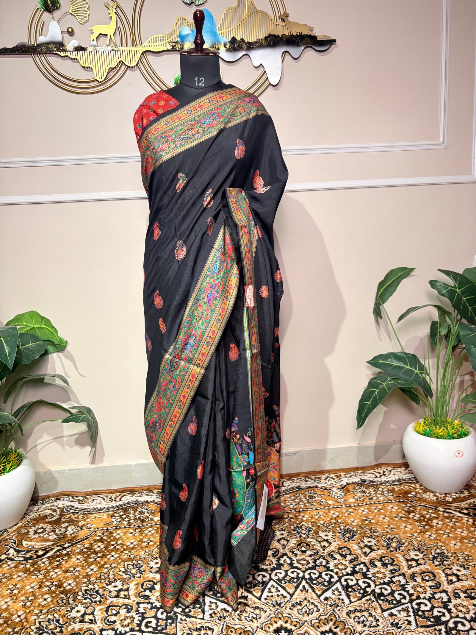 Black Pashmina Saree with Kashmiri Print & Elegant Woven Border - Image 2