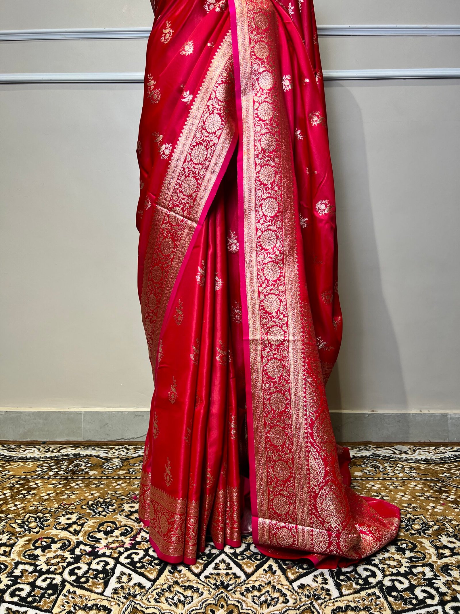 Rani Pink Banarasi Saree with Matching Dupatta - Image 5
