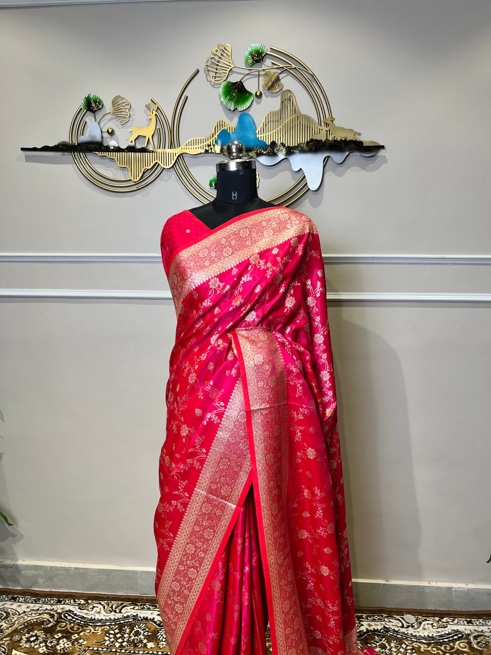 Rani Pink Banarasi Saree with Matching Dupatta - Image 5