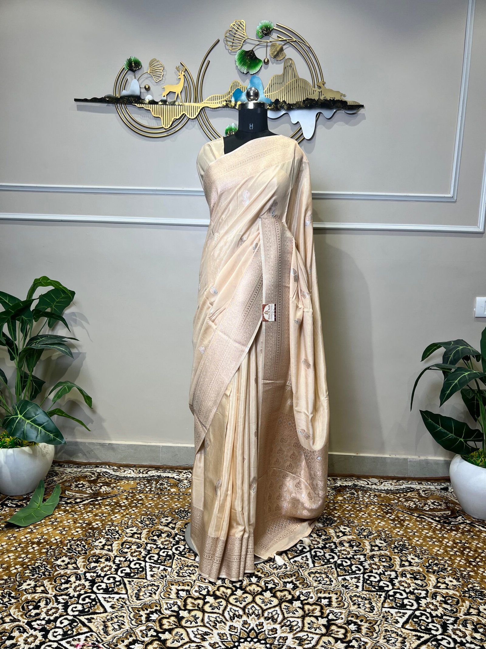 Ivory Sona Rupa Viscose Saree - Image 2