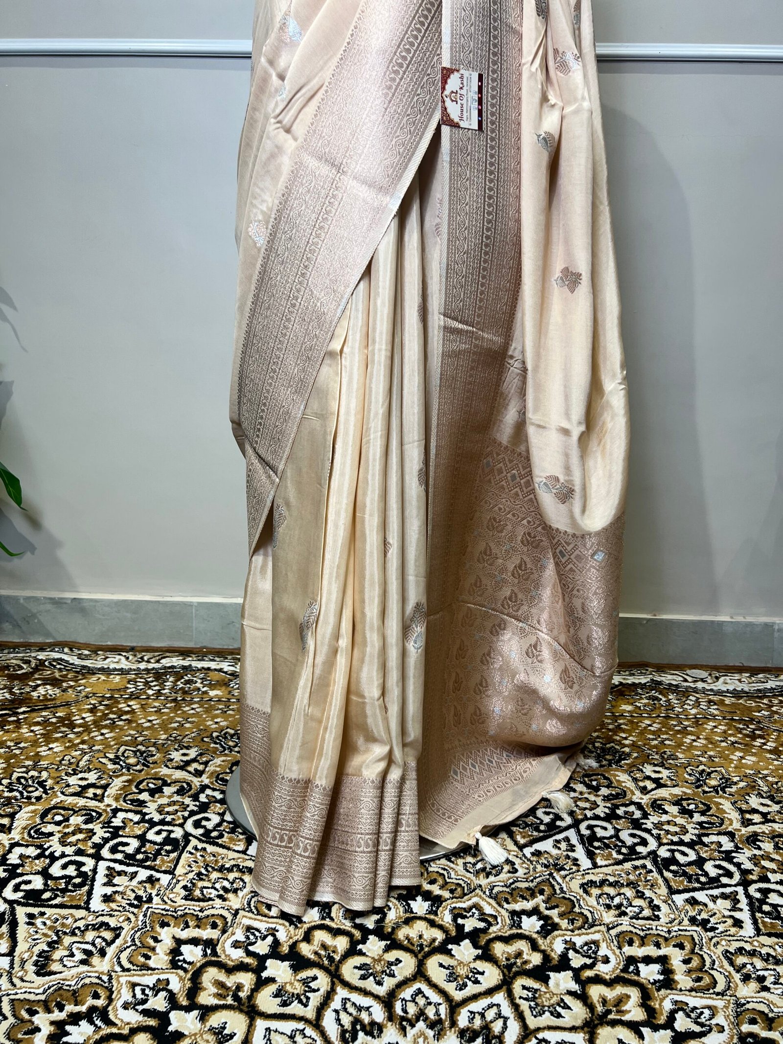 Ivory Sona Rupa Viscose Saree - Image 6