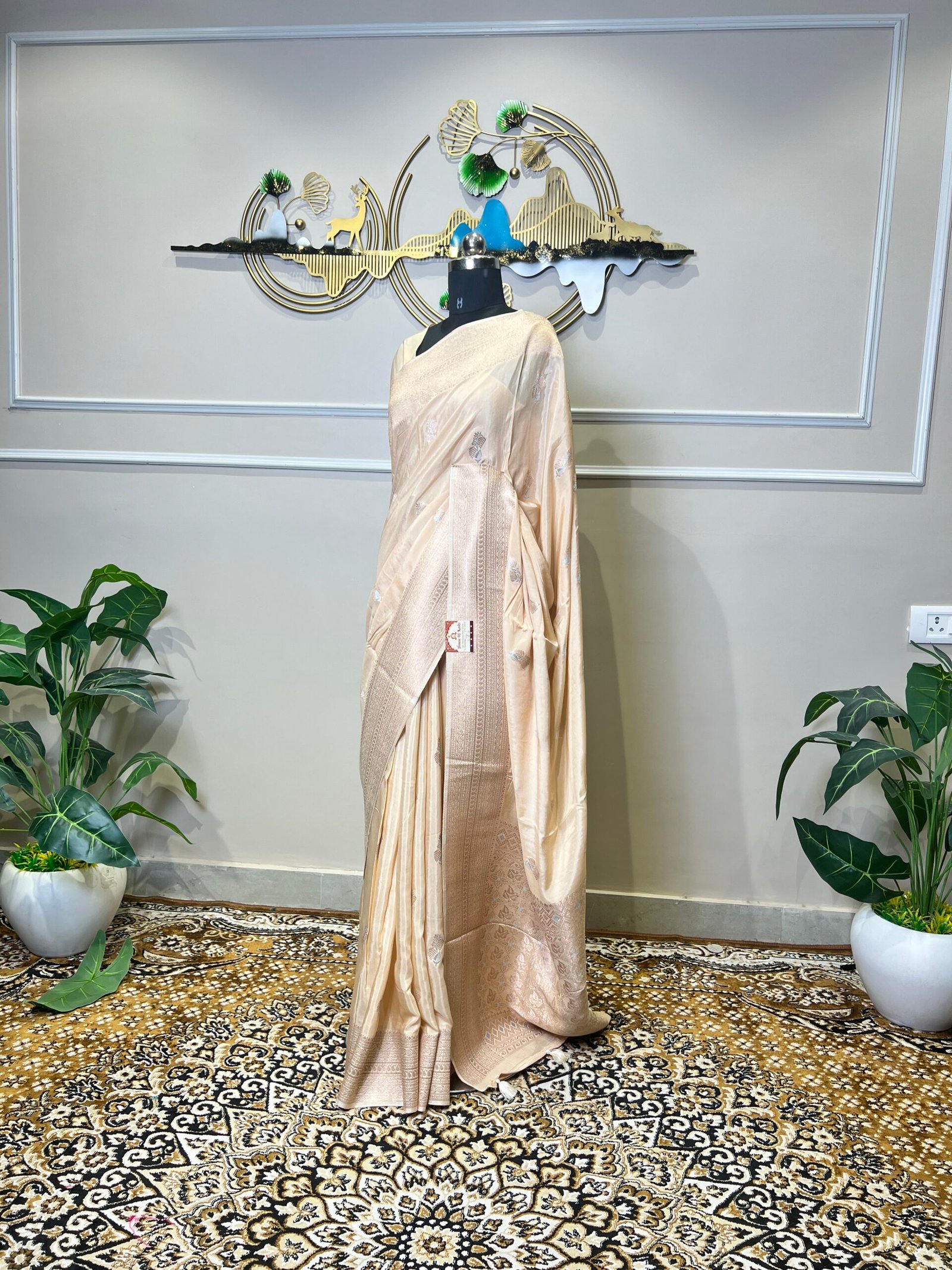 Ivory Sona Rupa Viscose Saree - Image 3