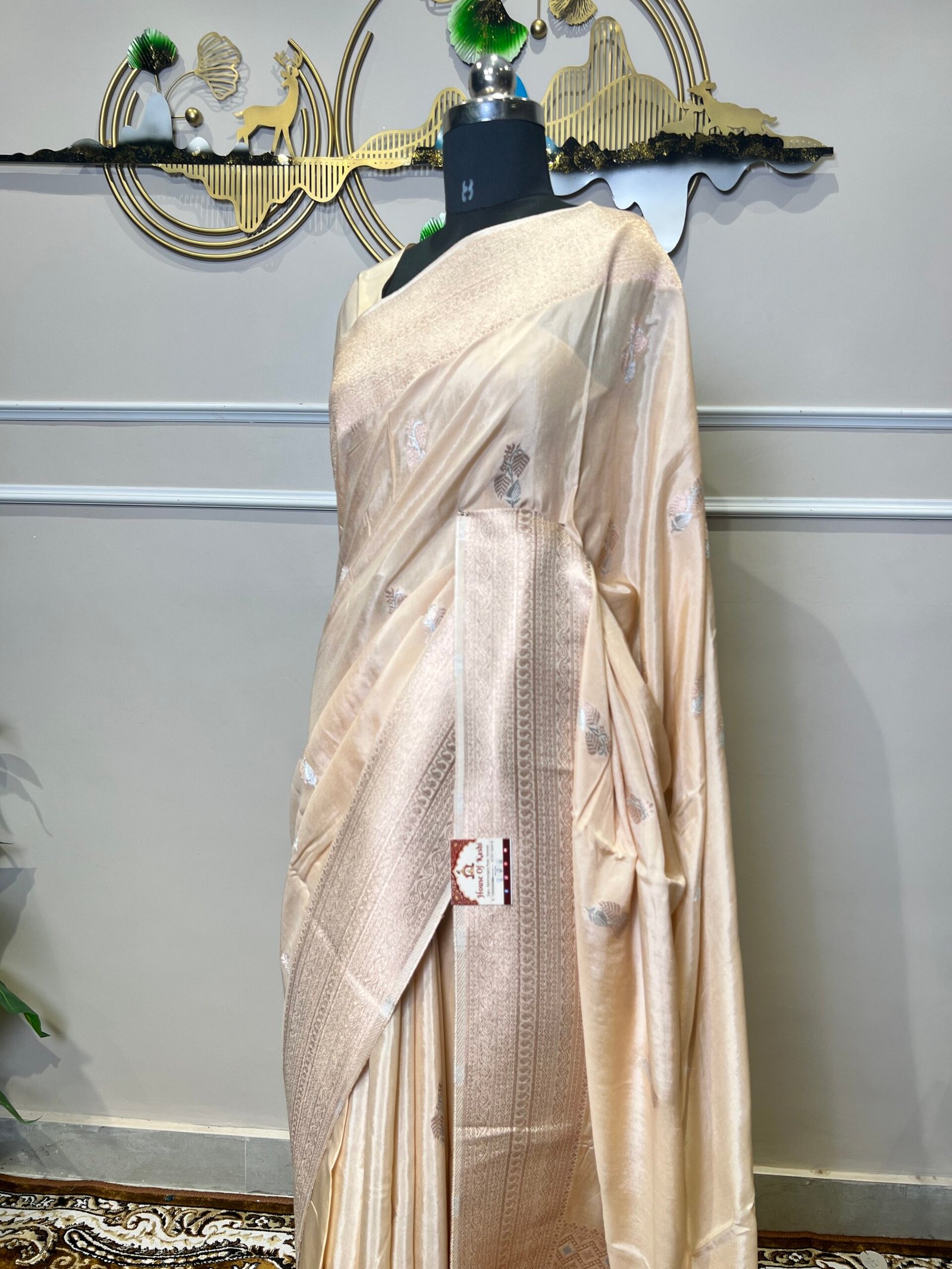 Ivory Sona Rupa Viscose Saree - Image 4