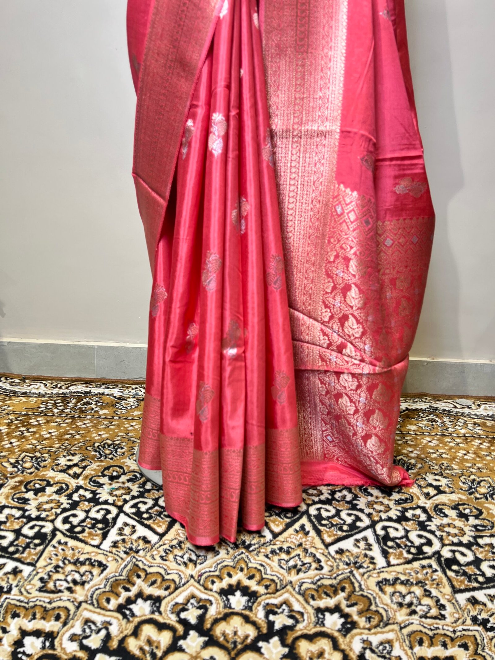 Pink Viscose Sonarupa Saree with Silver Zari Woven Border & Traditional Pallu - Image 4