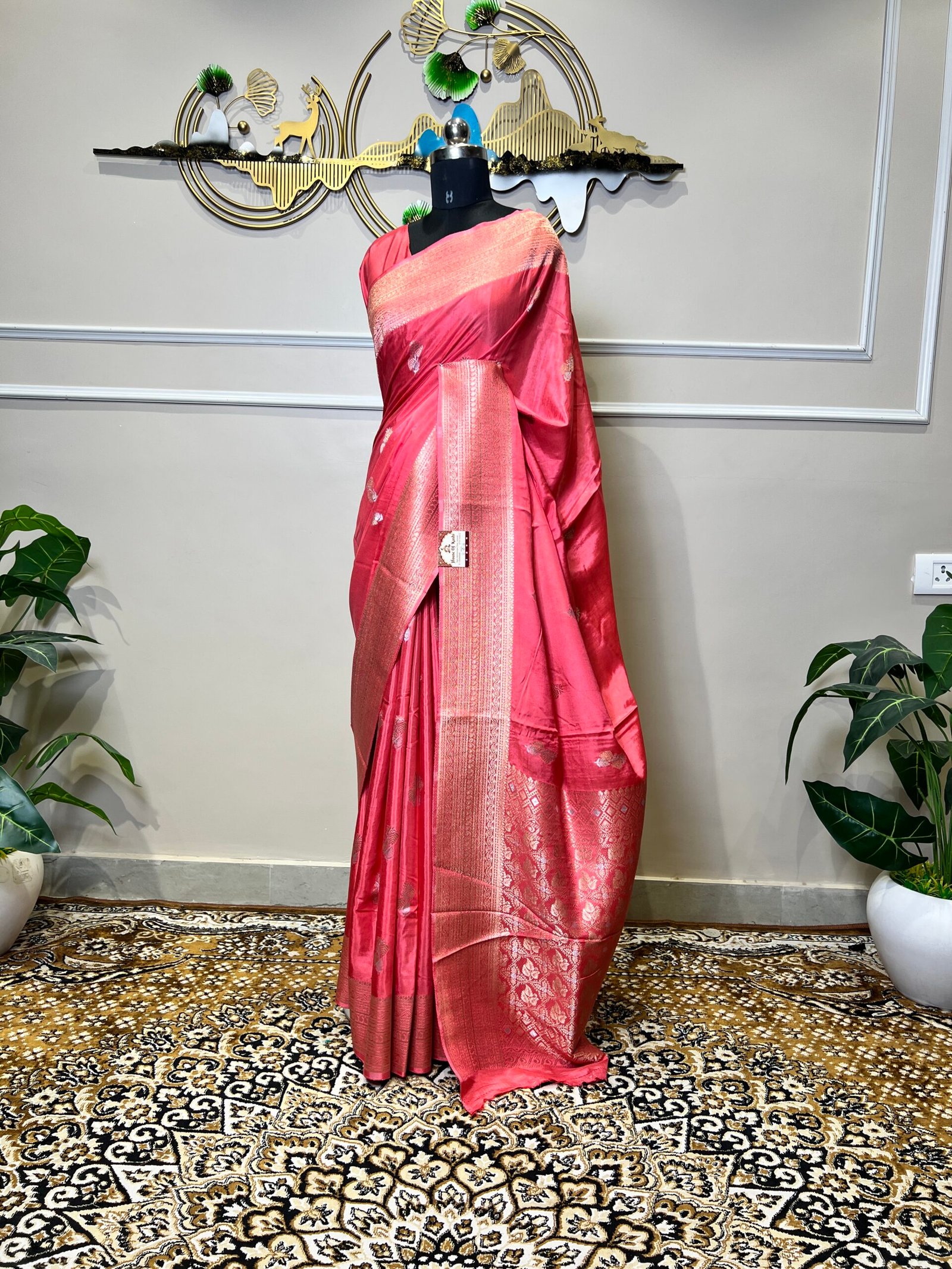 Pink Viscose Sonarupa Saree with Silver Zari Woven Border & Traditional Pallu - Image 6