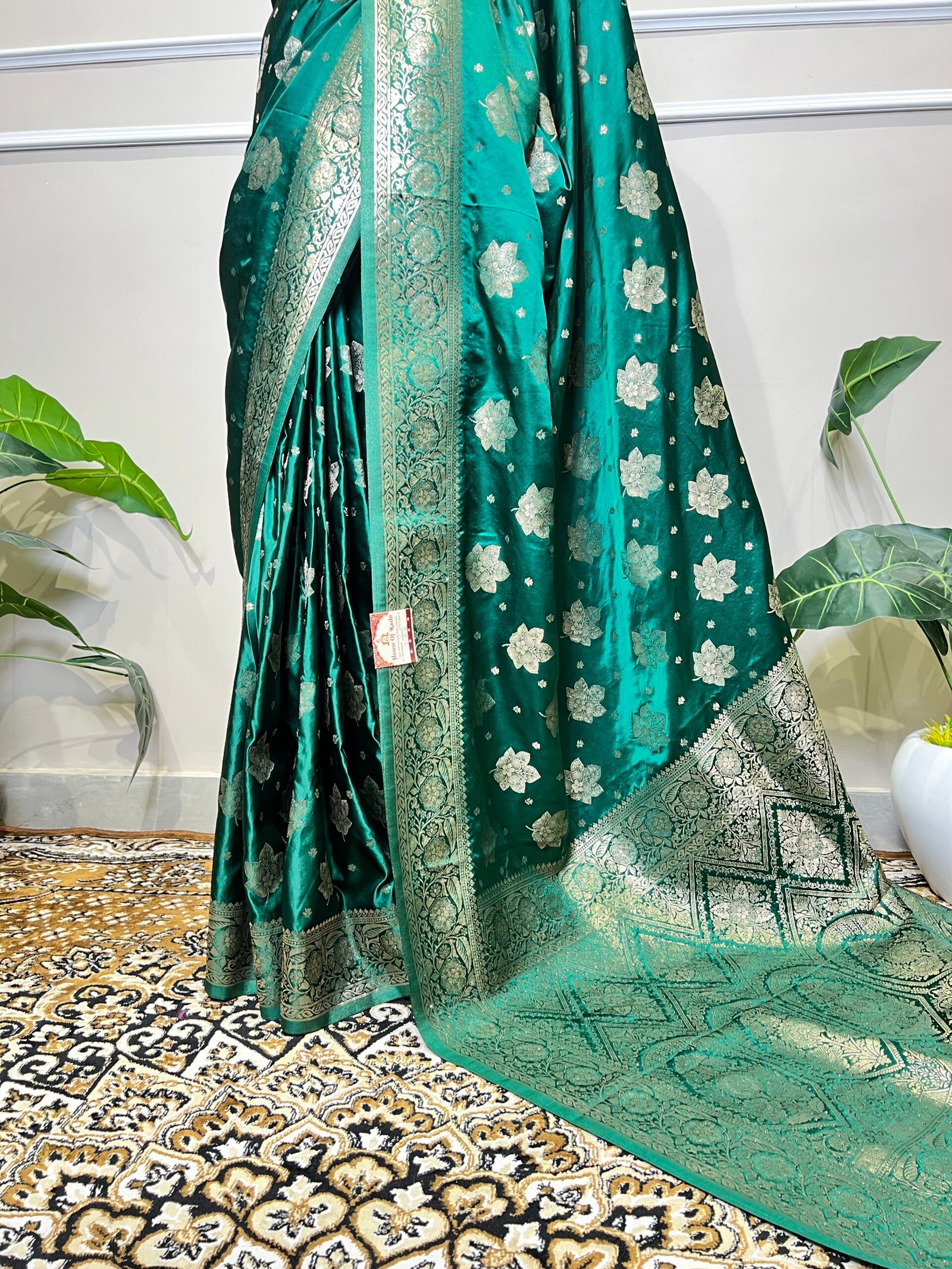 Green Siroski Mushroo Satin Saree with Silver Zari Weaving - Image 4