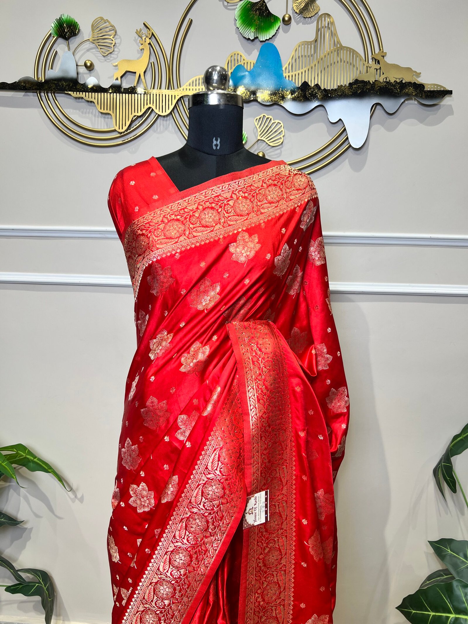 Green Siroski Mushroo Satin Saree with Silver Zari Floral Weaving - Image 2
