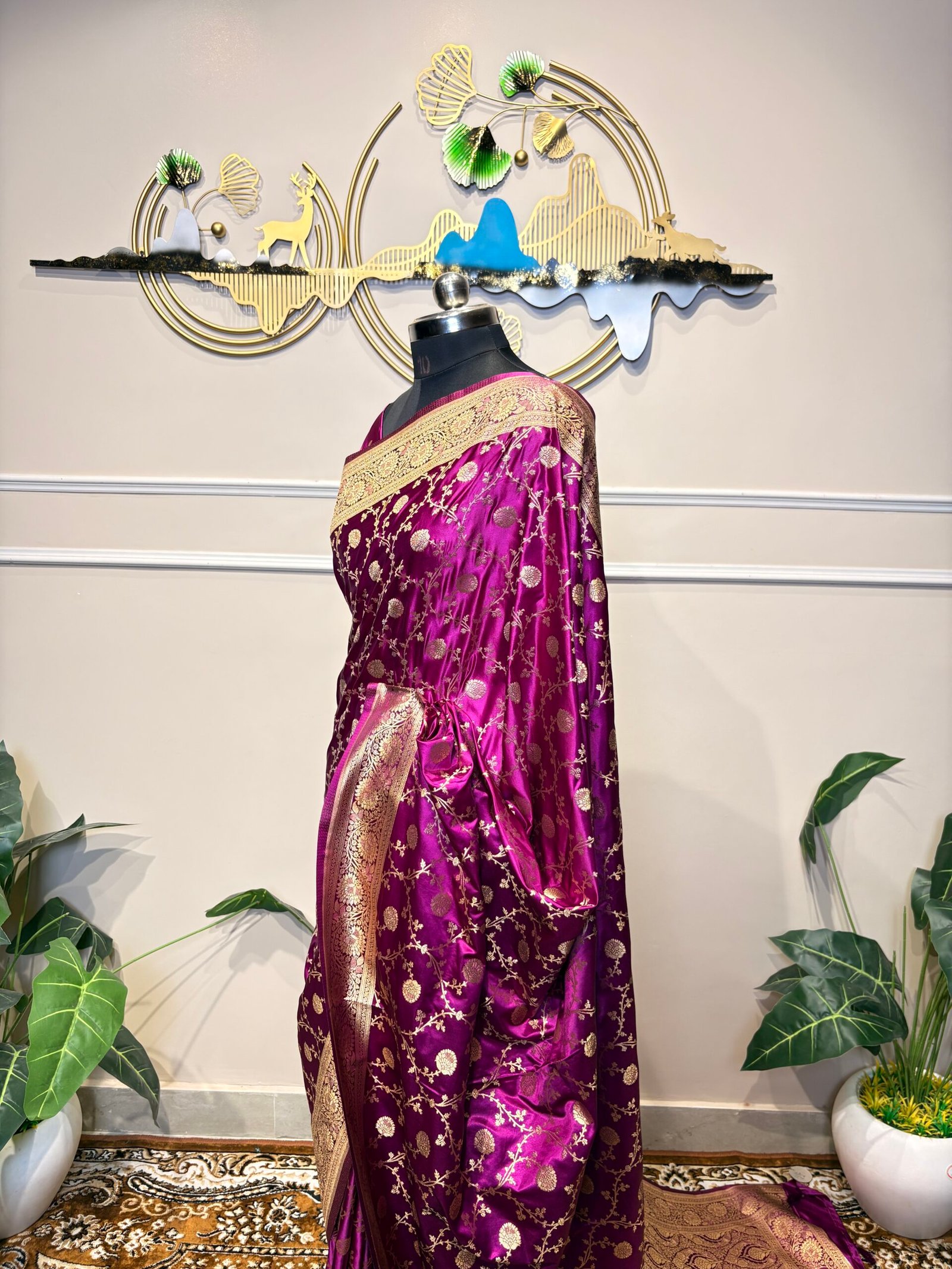 Royal Magenta Banarasi Katan Silk Saree with Gold Zari Floral Jaal - Image 7