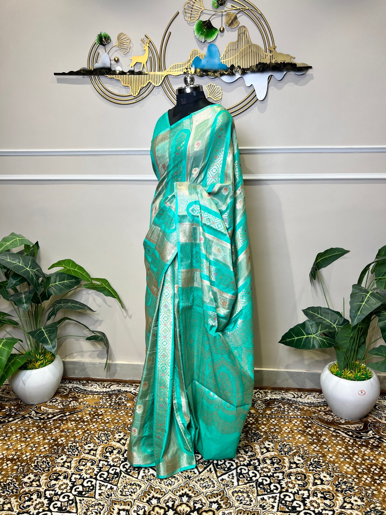 Premium Sea Green Banarasi Saree with Silver Zari Weaving - Image 6