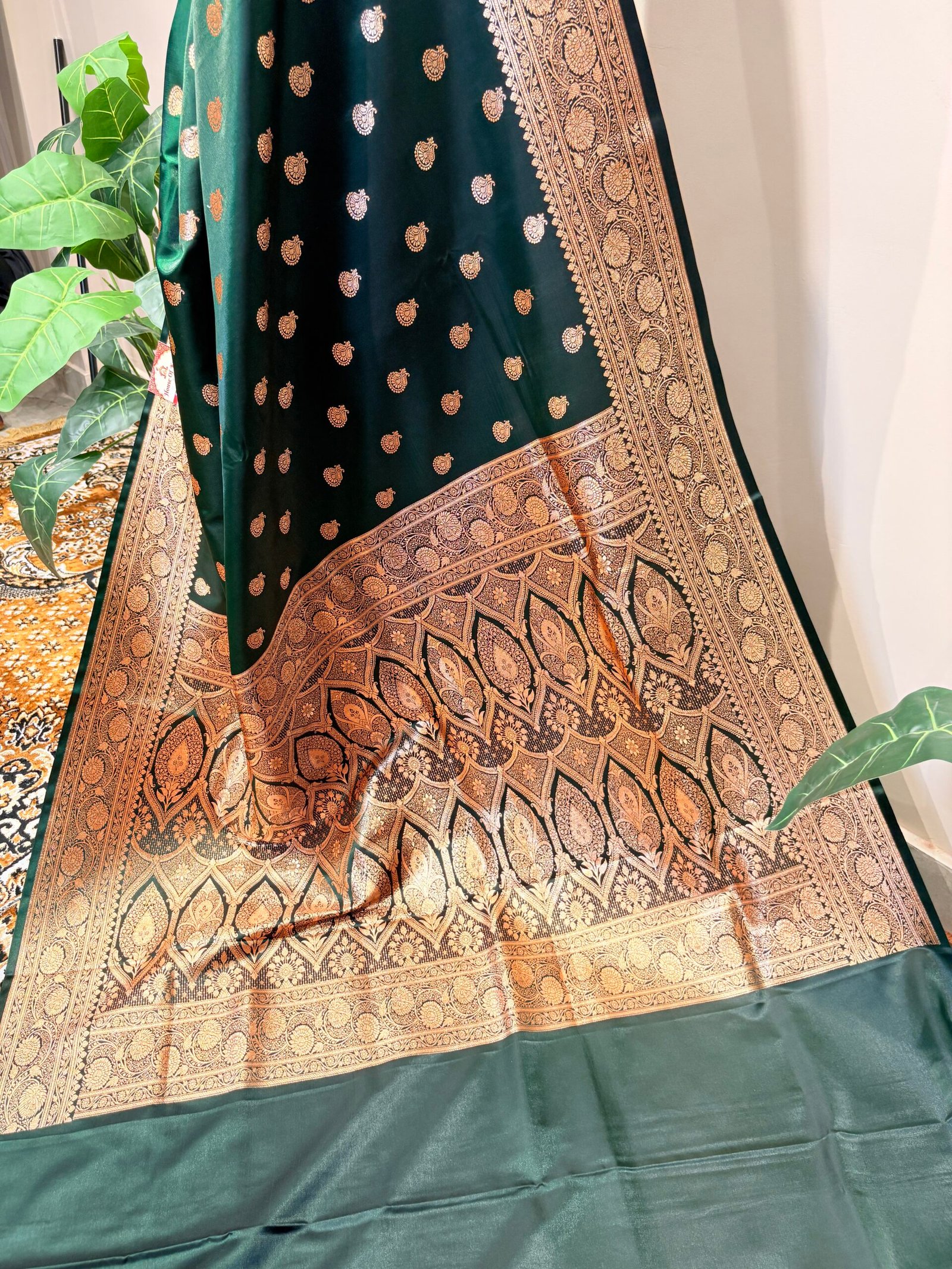 Emerald Green Banarasi Zari Saree - Image 6