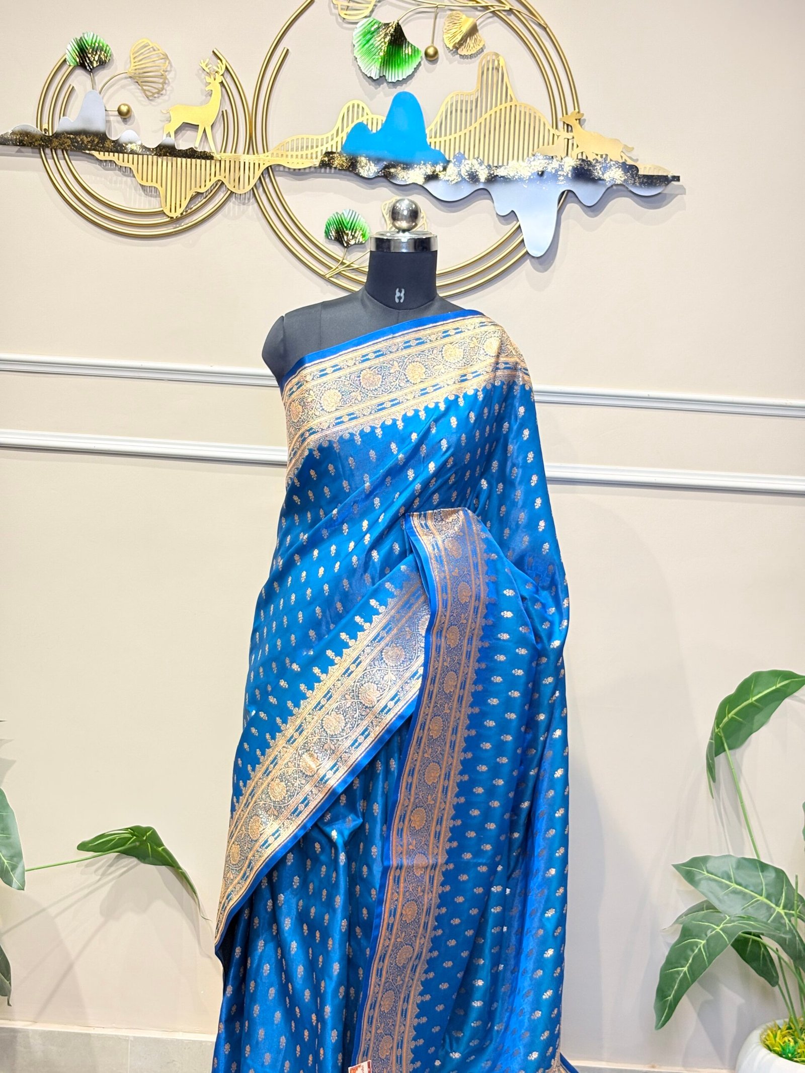 Royal Sapphire Blue Banarasi Saree - Image 3