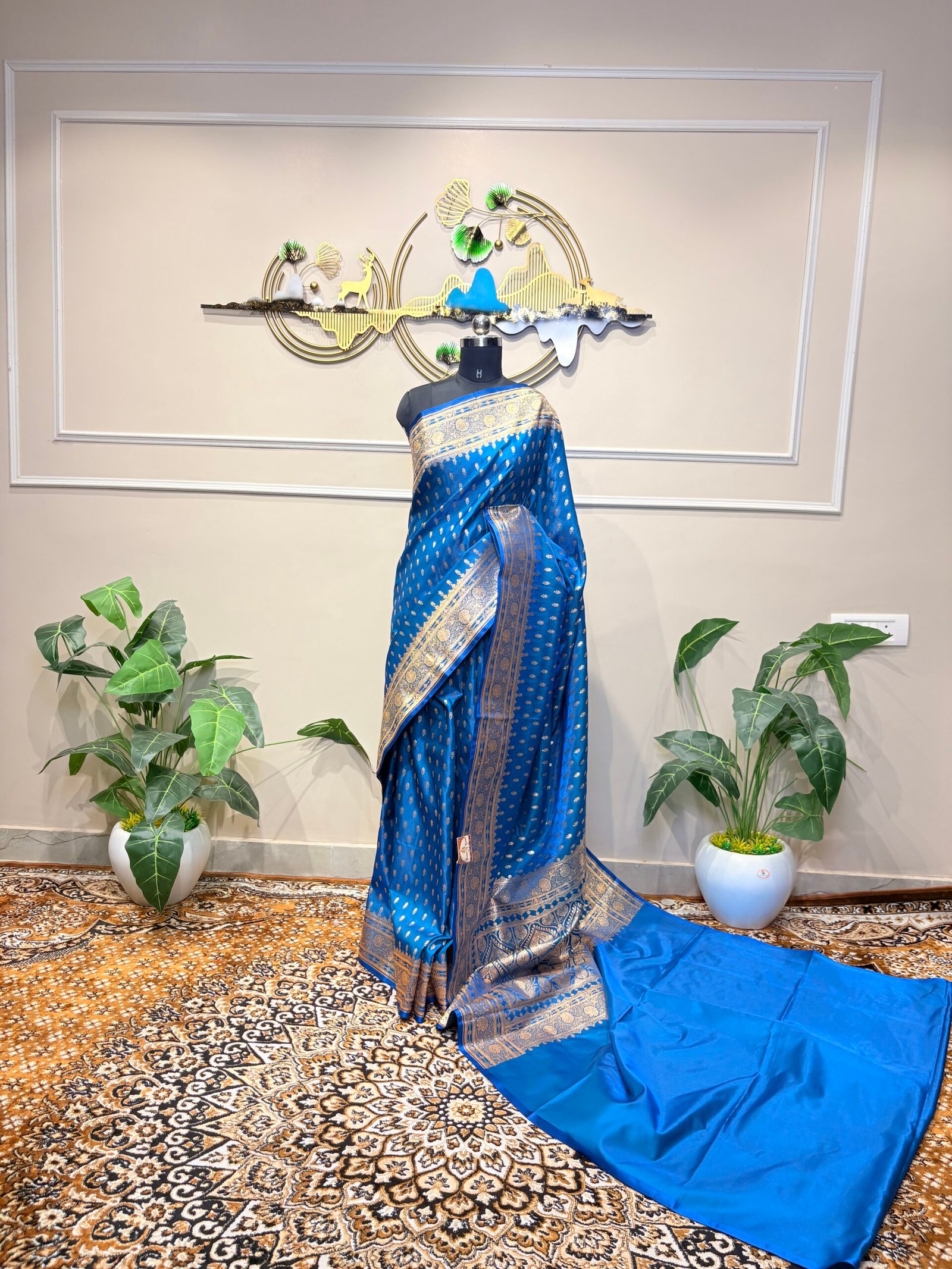 Royal Sapphire Blue Banarasi Saree - Image 5