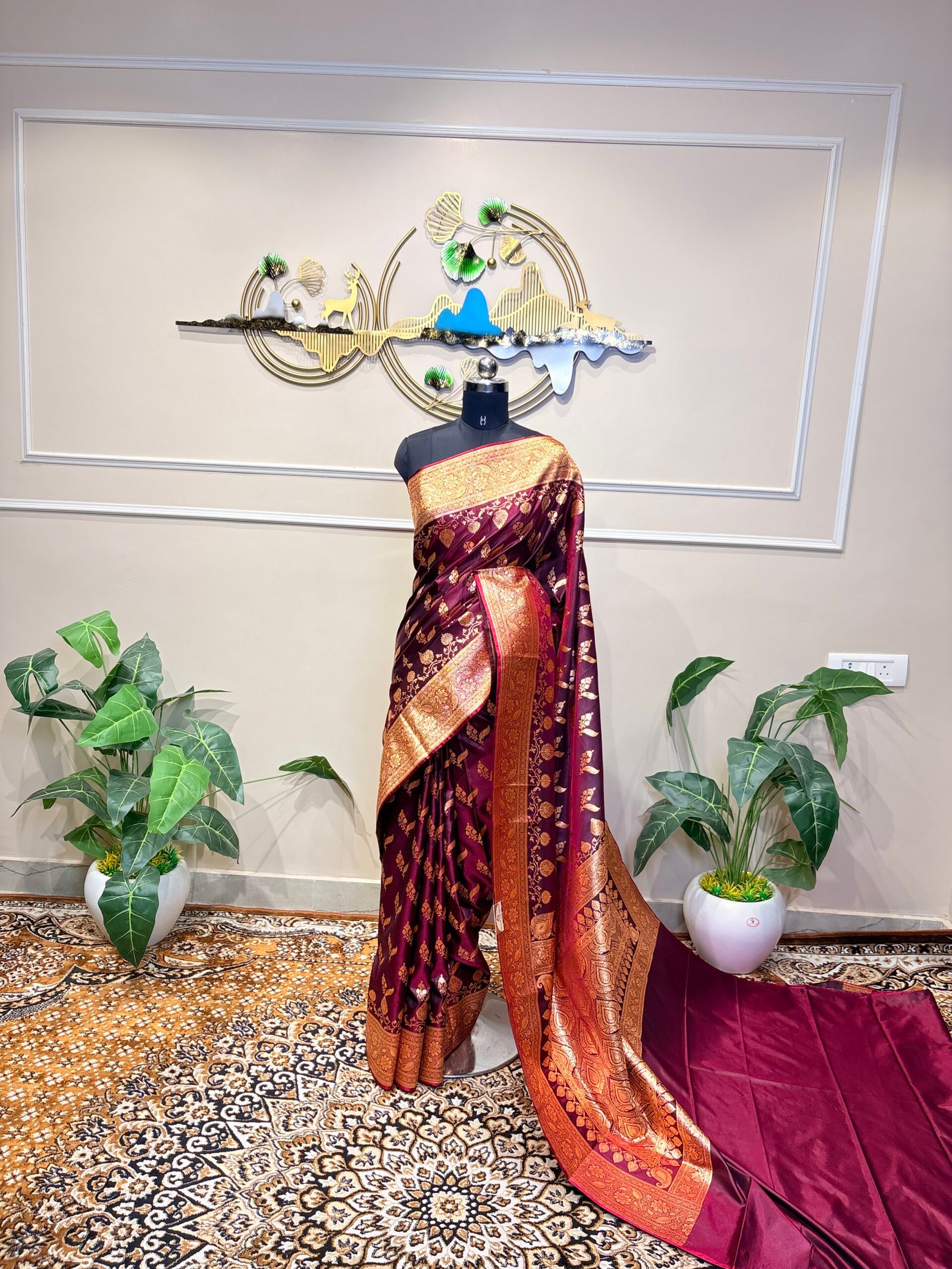 Royal Wine Purple Banarasi Silk Saree - Image 2