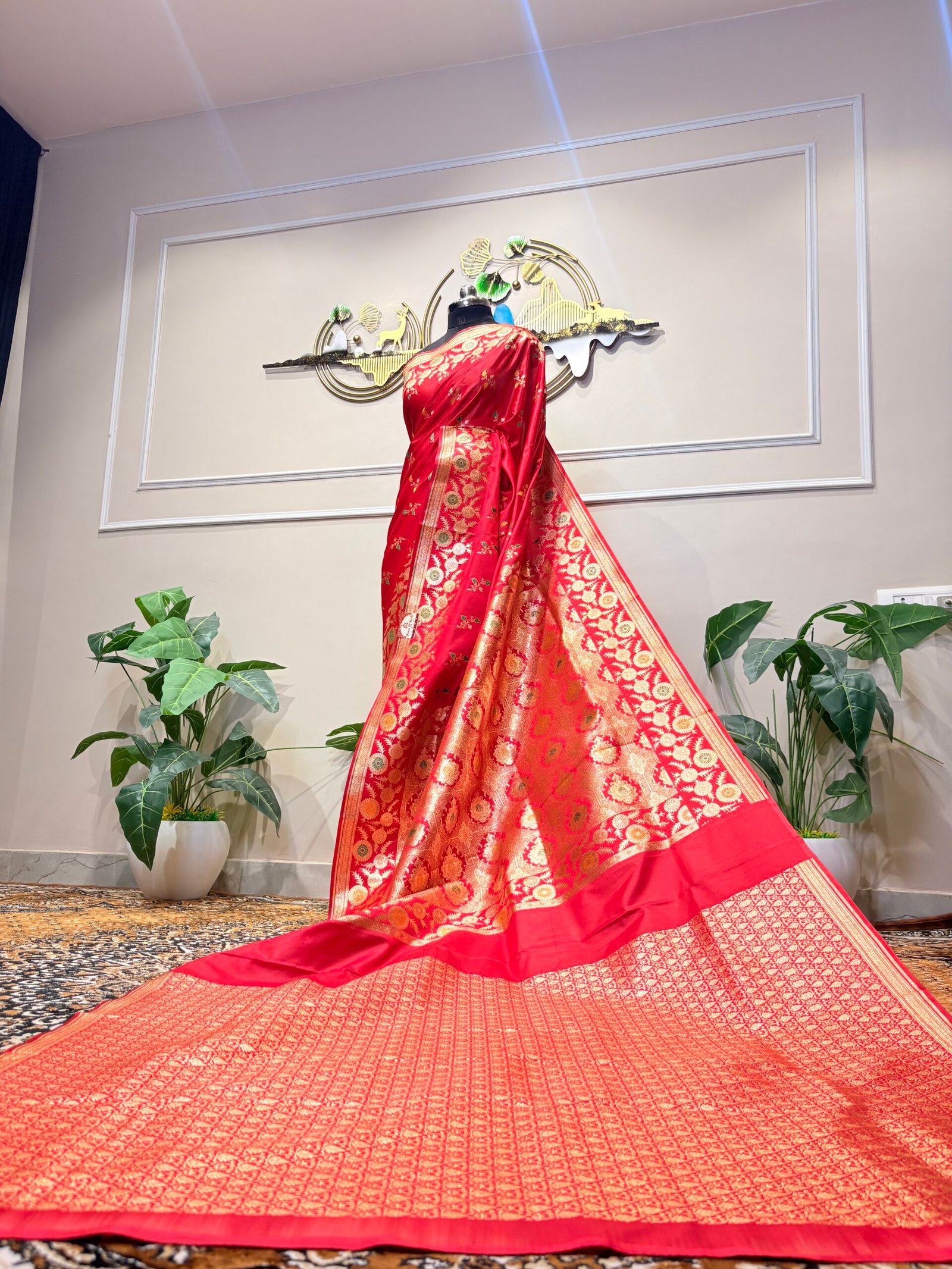 Crimson Meenakari Banarasi Silk Saree - Image 7