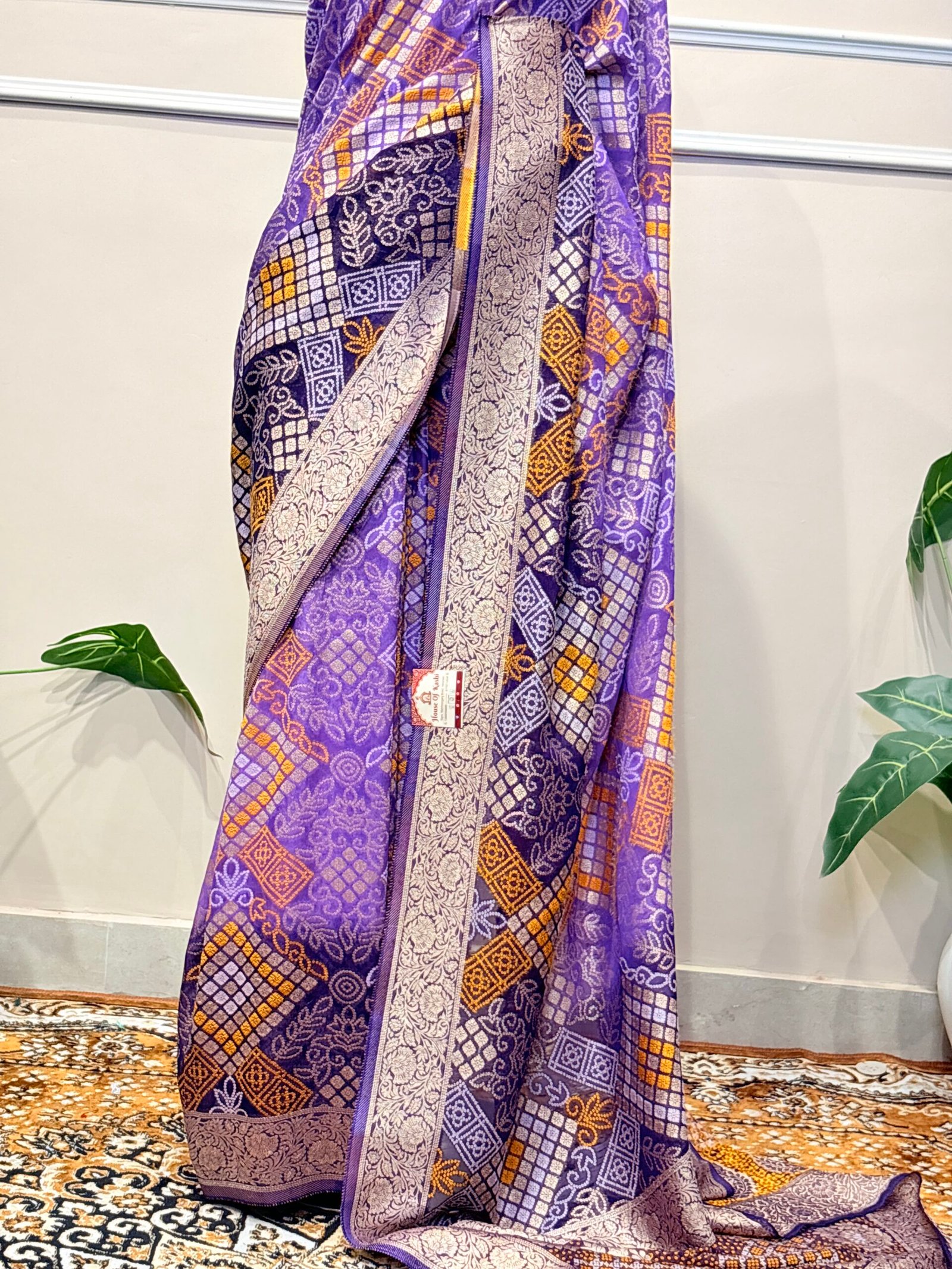 Royal Lavender Khaddi Georgette Bandhej Banarasi Saree - Image 5